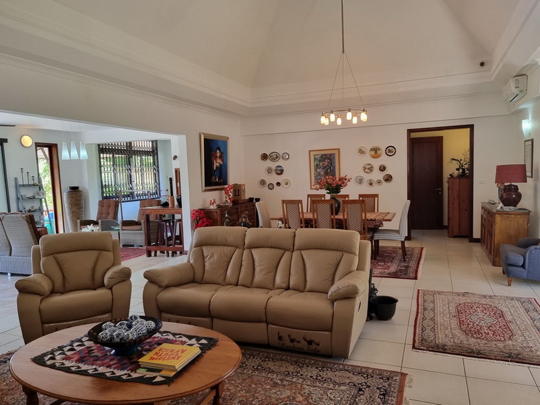 4 Bedroom Security Estate Home For Sale Tamarina Golf and Beach
