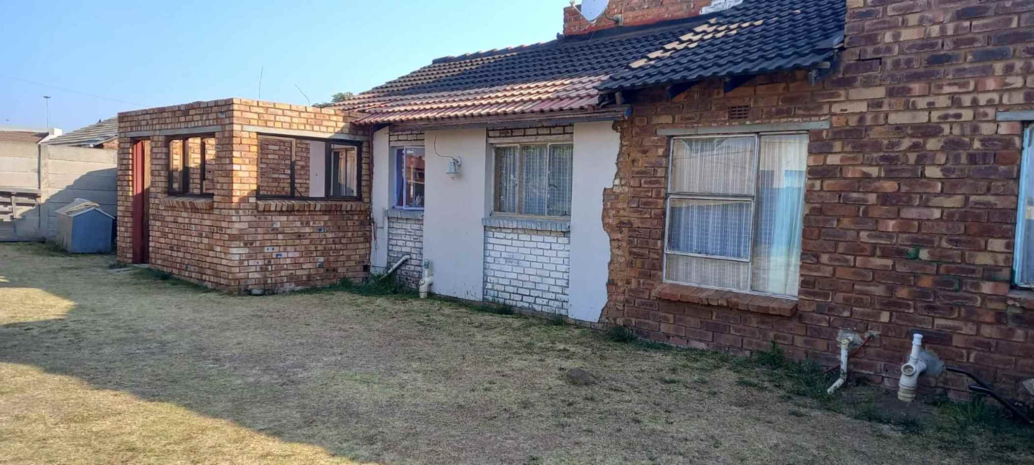 3 Bedroom House For Sale Geluksdal 1BJ1590309 Pam Golding Properties