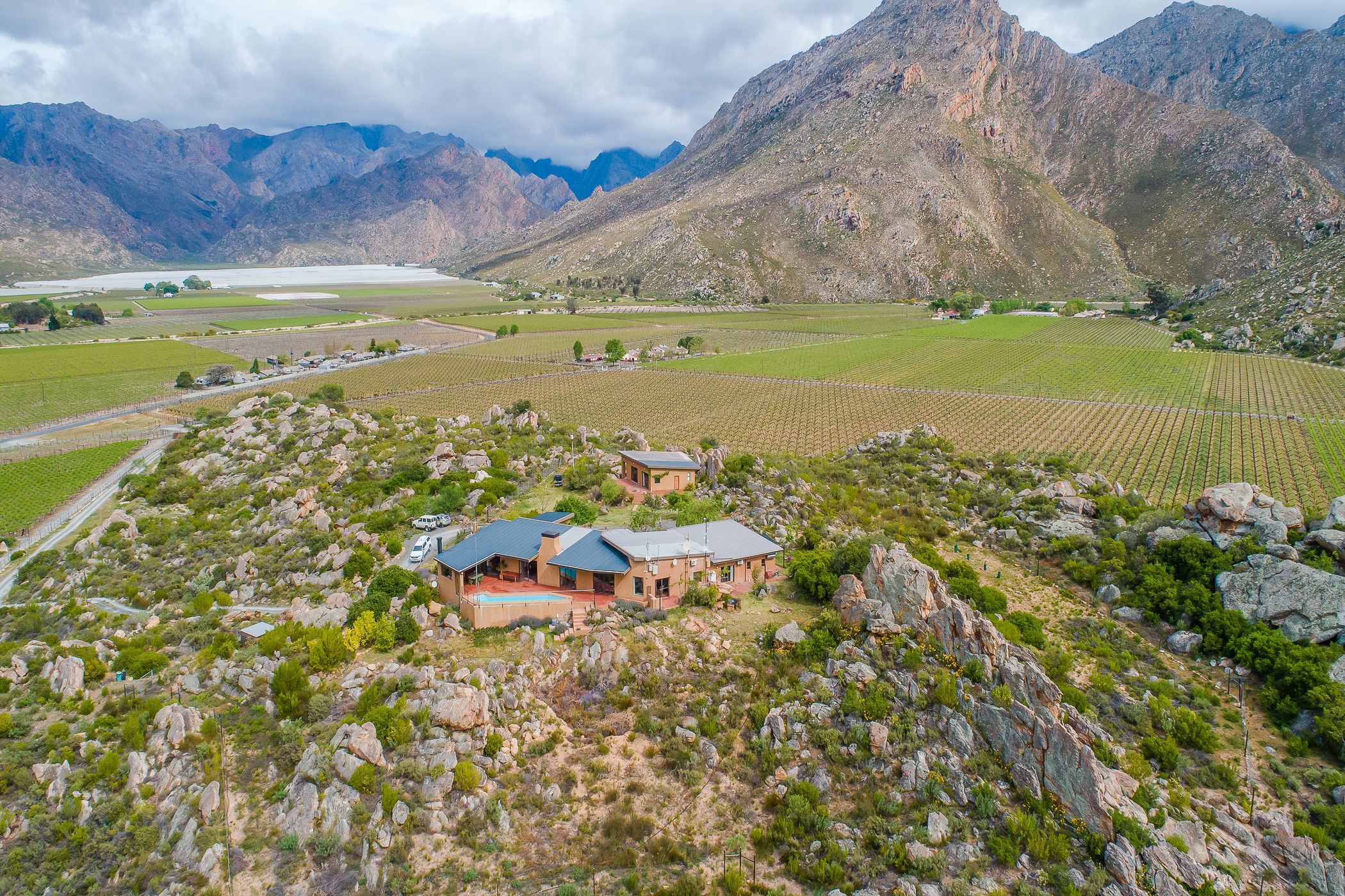 13.86 hectare smallholding for sale in De Doorns