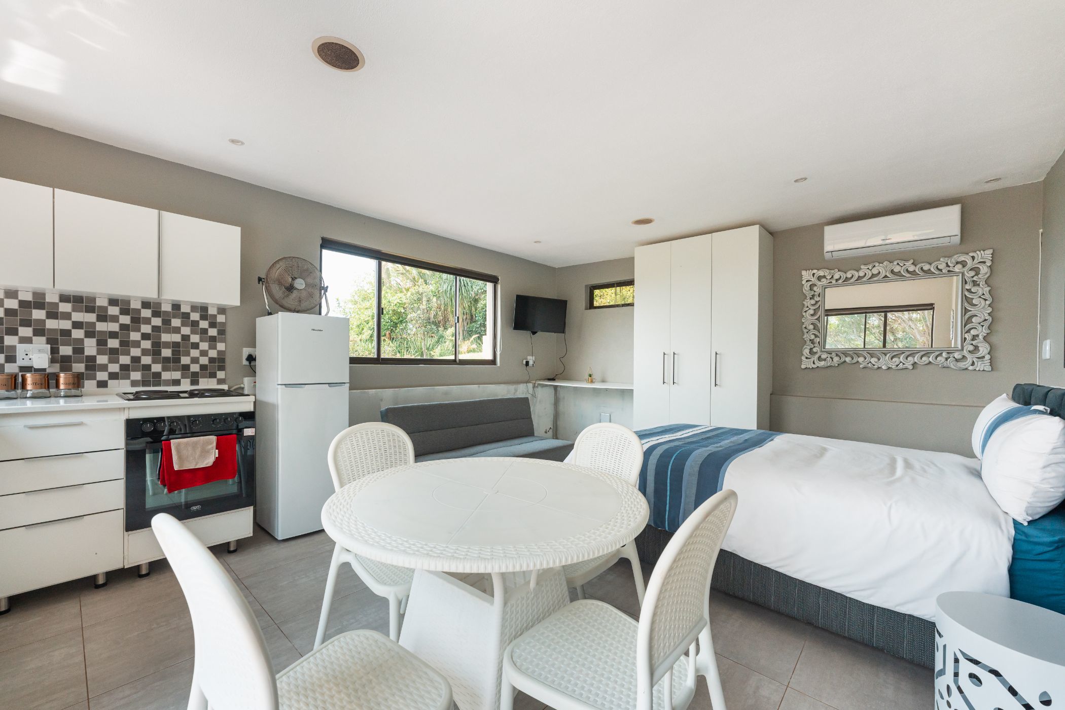 5 Bedroom House For Sale Sheffield Beach 1BD1590298 Pam Golding