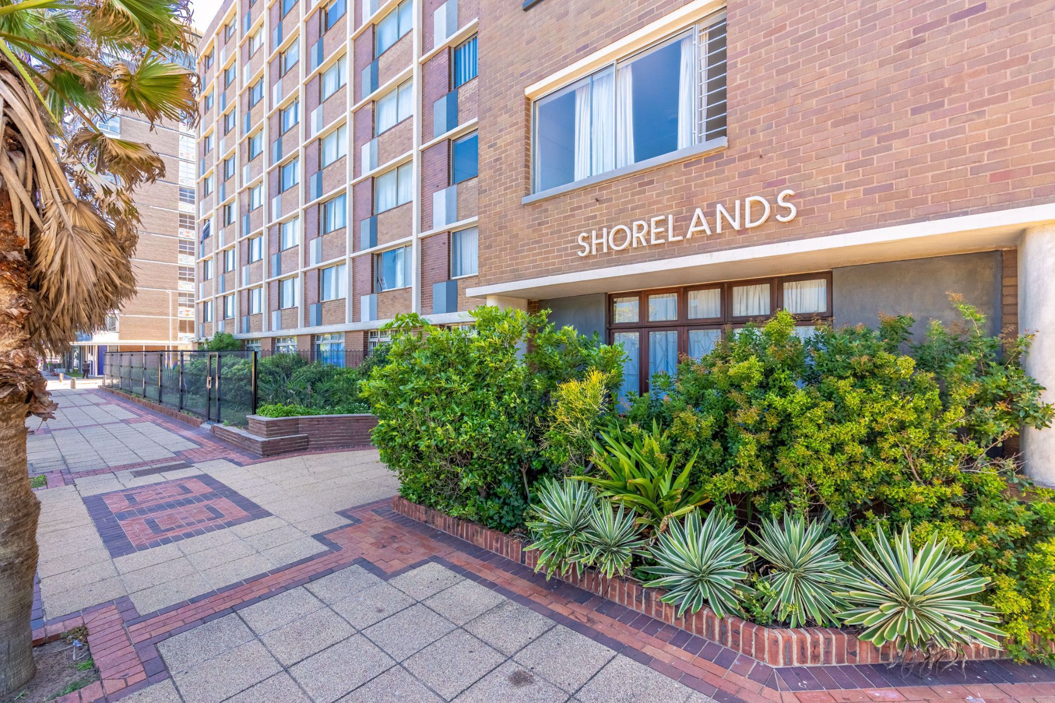 Bachelor Apartment For Sale North Beach Durban 1DA1589359 Pam