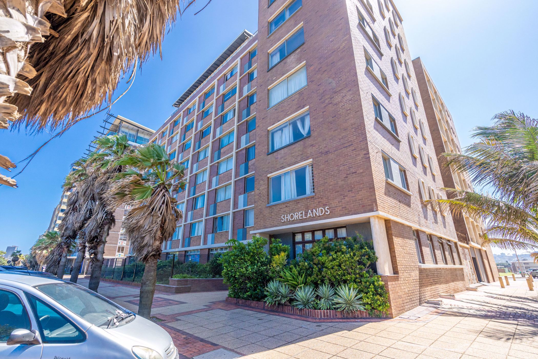 Bachelor Apartment For Sale North Beach Durban 1DA1589001 Pam