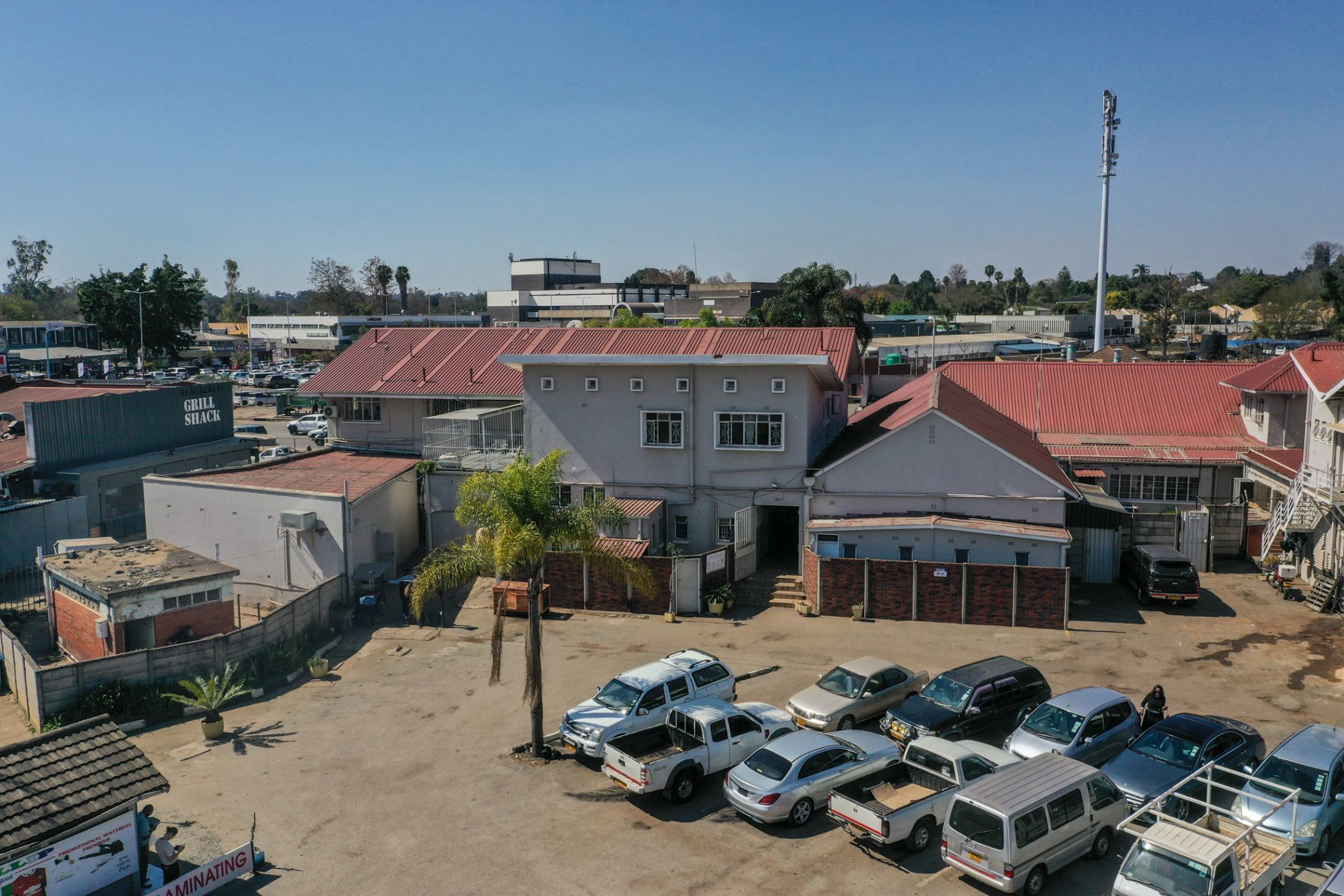2432 m2 Commercial Retail Property For Sale Avondale (Zimbabwe