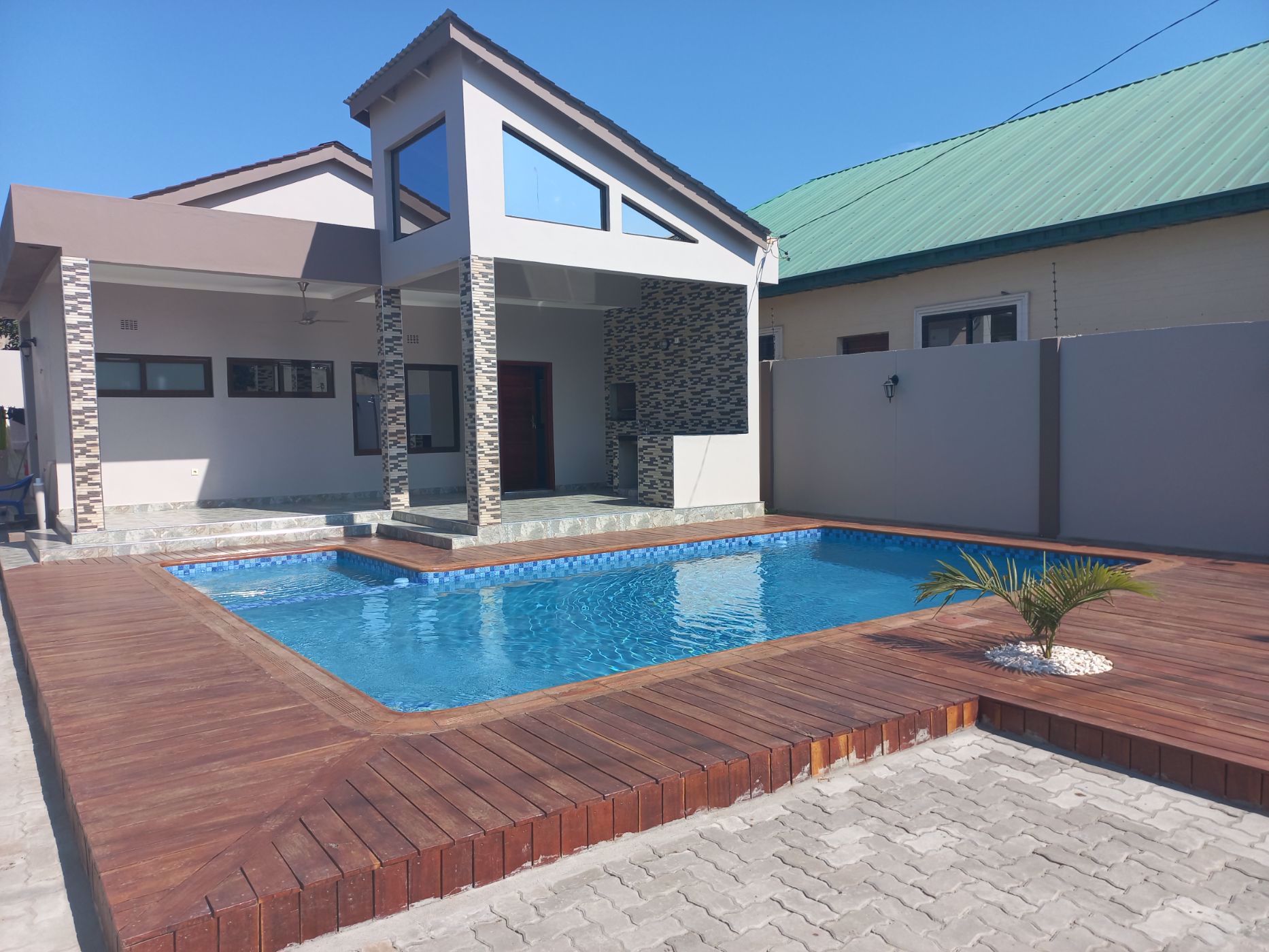 3 Bedroom House For Sale Tete (Mozambique) 3MQ1590222 Pam Golding