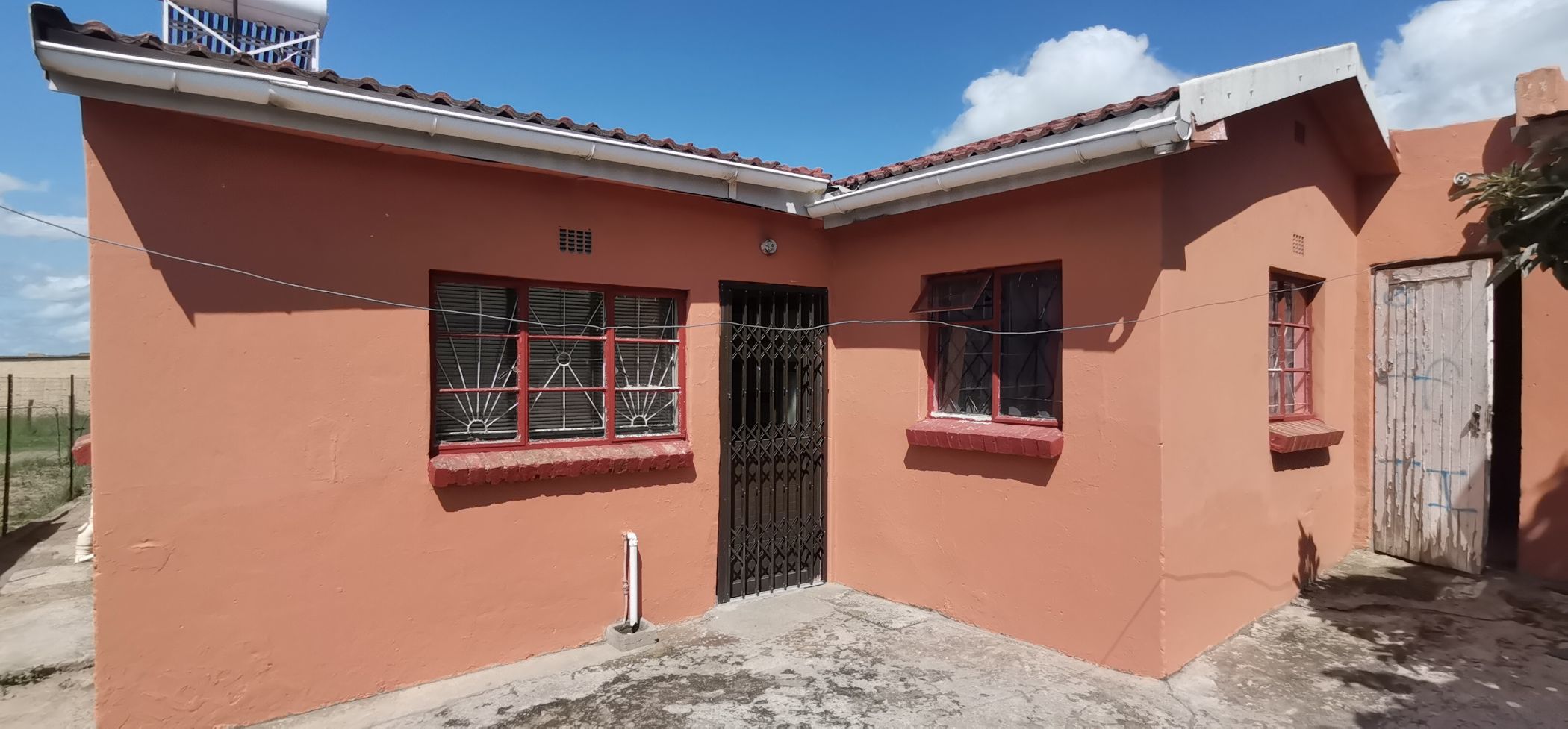 3 Bedroom House For Sale King Williams Town (Qonce) 1MH1590724