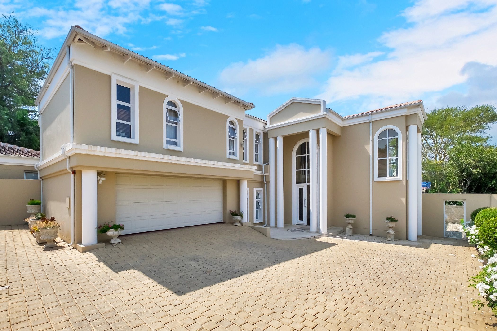 4 Bedroom Doublestorey House For Sale Kyalami Estates FW1588216