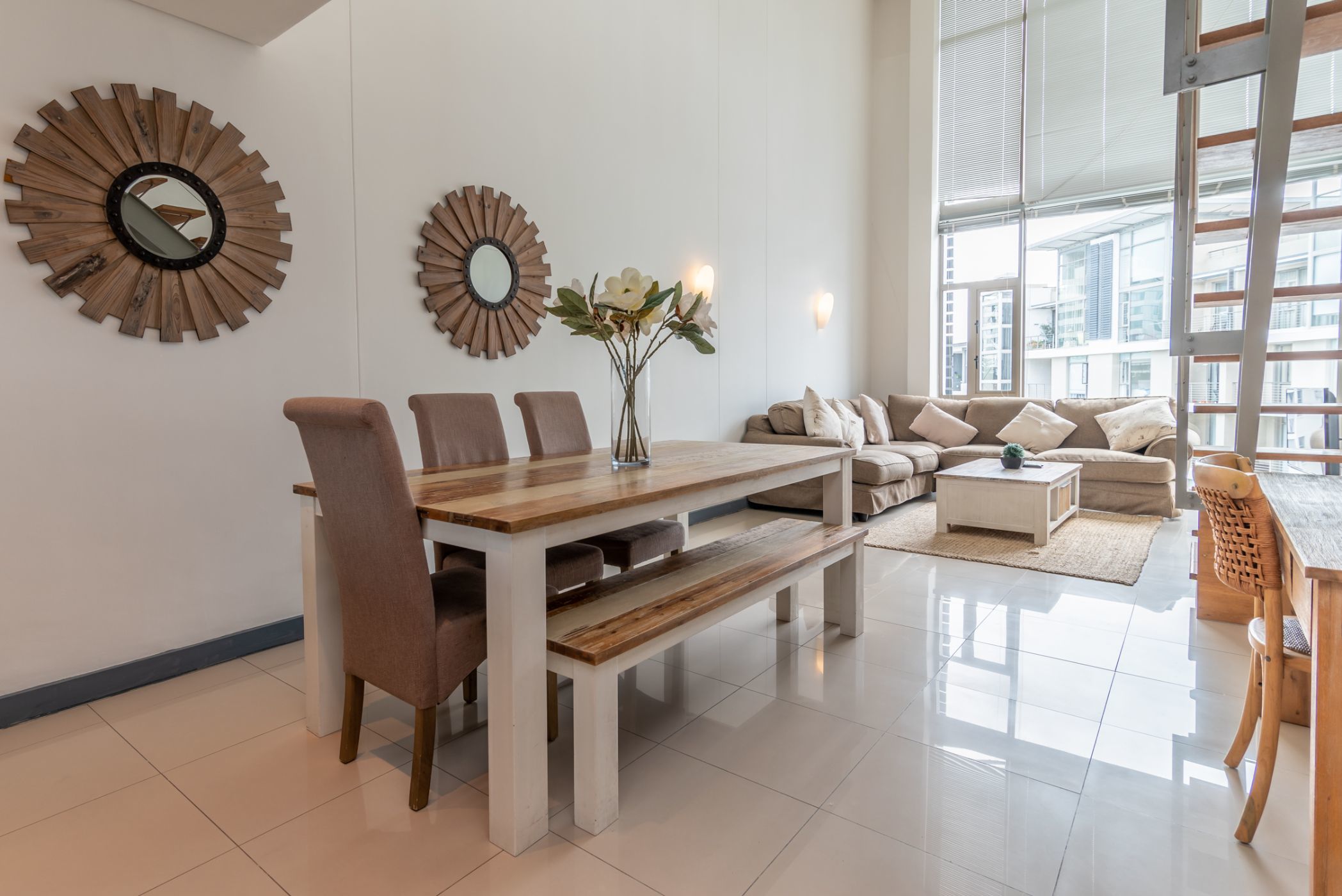 3 Bedroom Penthouse Apartment For Sale Claremont (Cape Town
