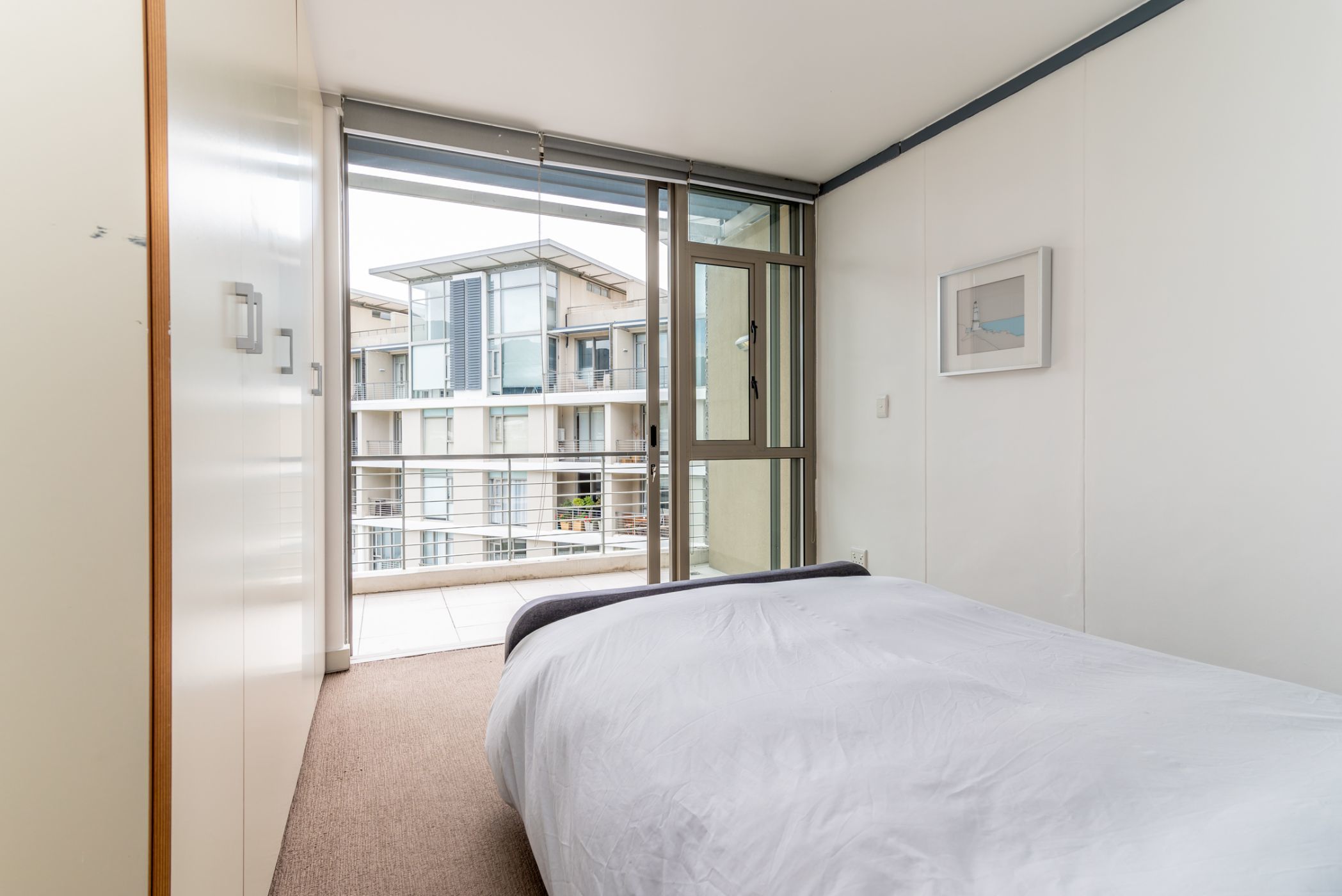 3 Bedroom Penthouse Apartment For Sale Claremont (Cape Town