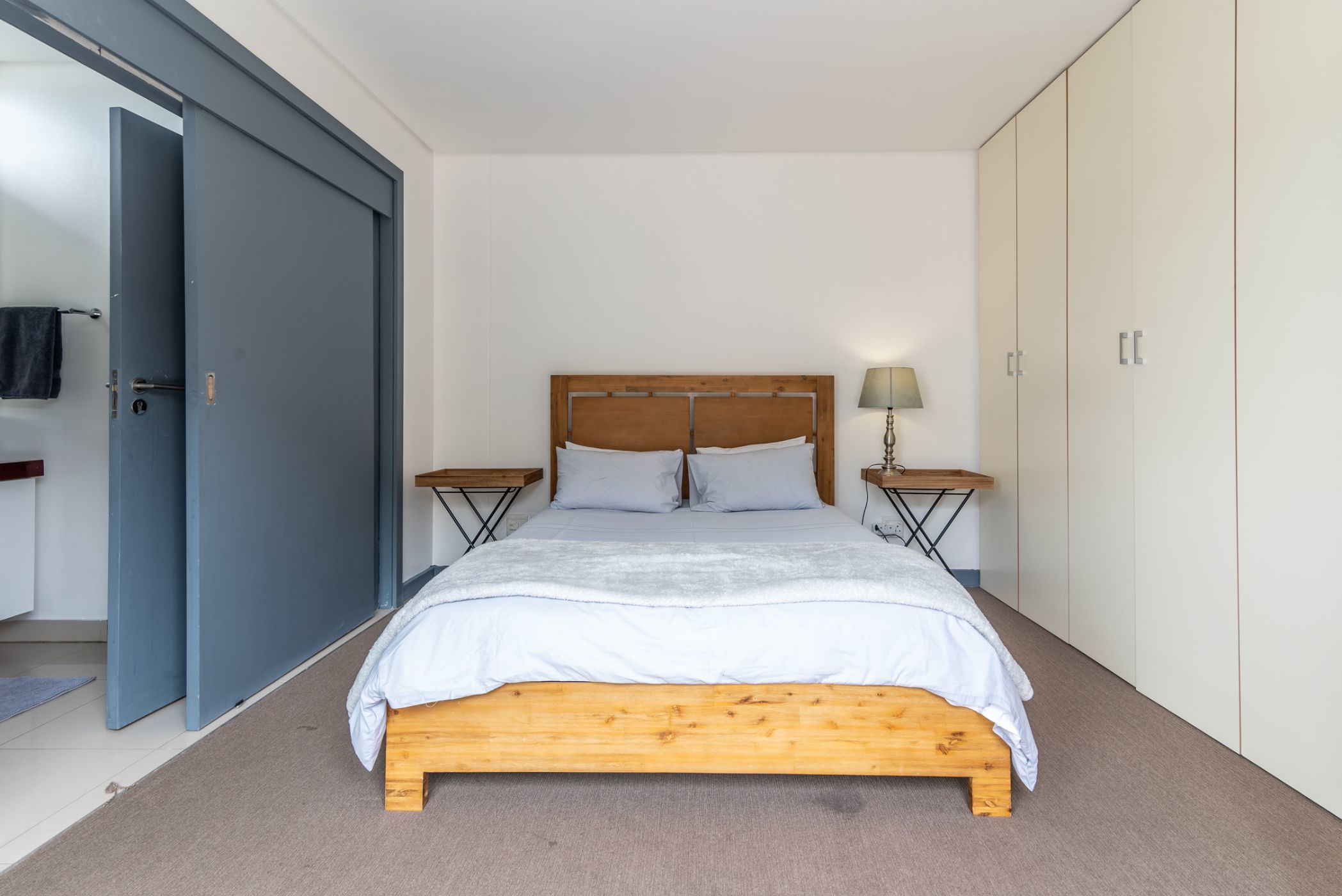 3 Bedroom Penthouse Apartment For Sale Claremont (Cape Town