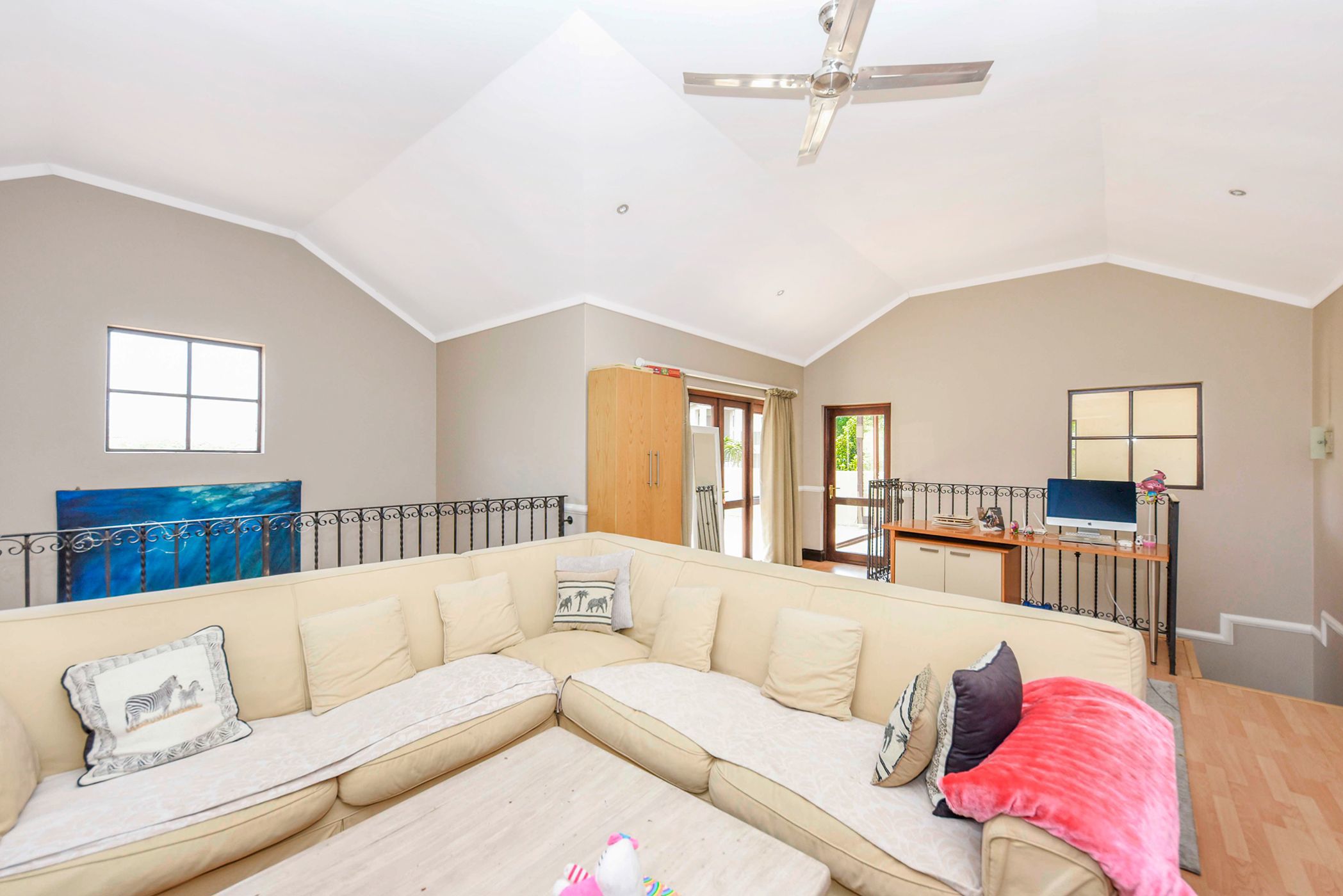 3 Bedroom Doublestorey Cluster For Sale Lonehill FW1610047 Pam