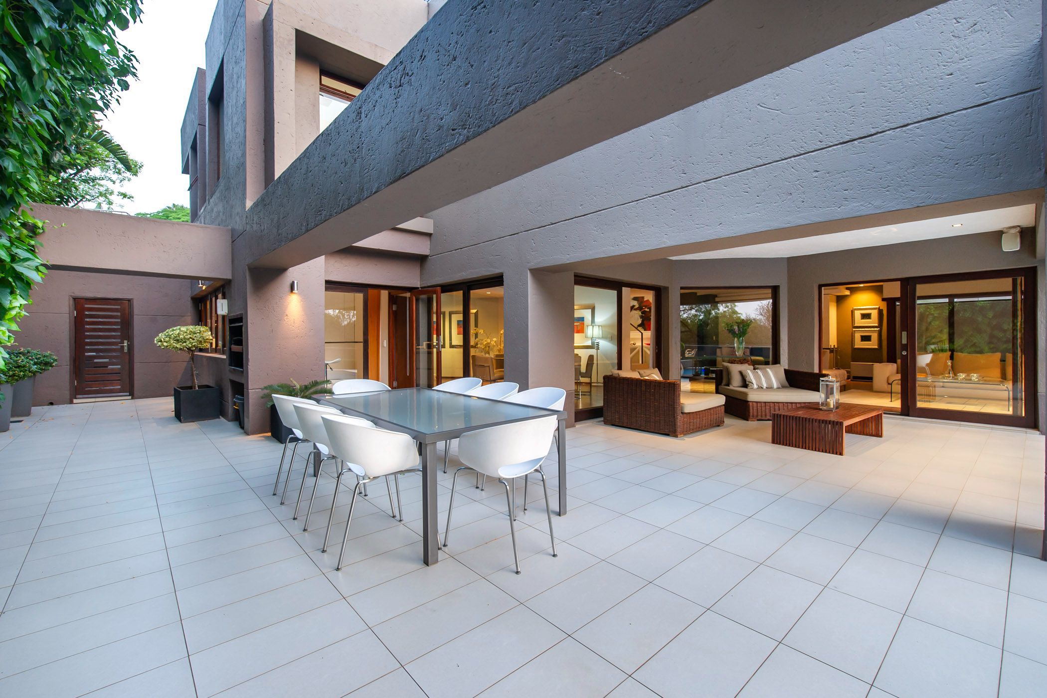 4 Bedroom House For Sale Khyber Rock HP1589767 Pam Golding Properties