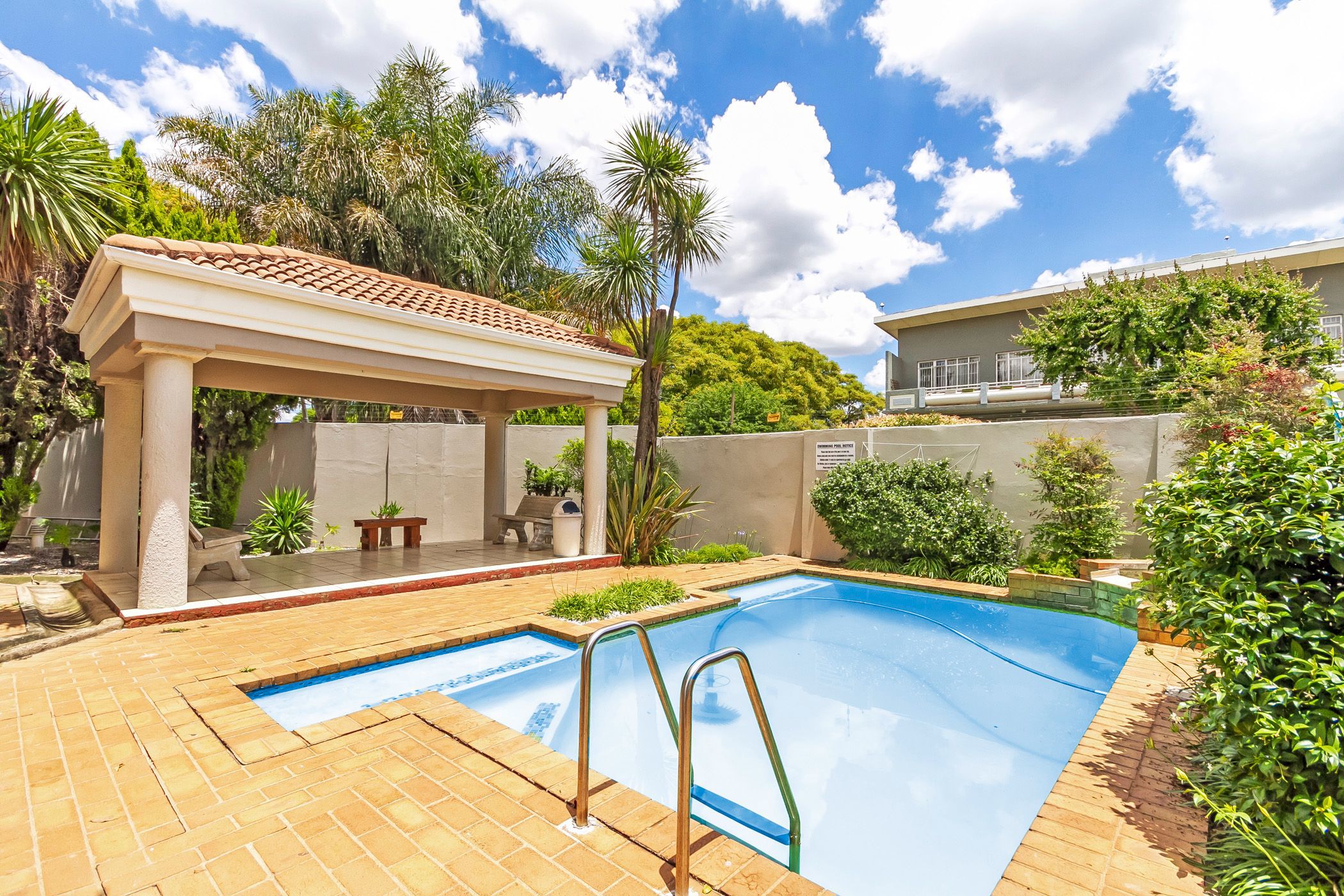 2 Bedroom Apartment For Sale Cheltondale HP1593105 Pam Golding