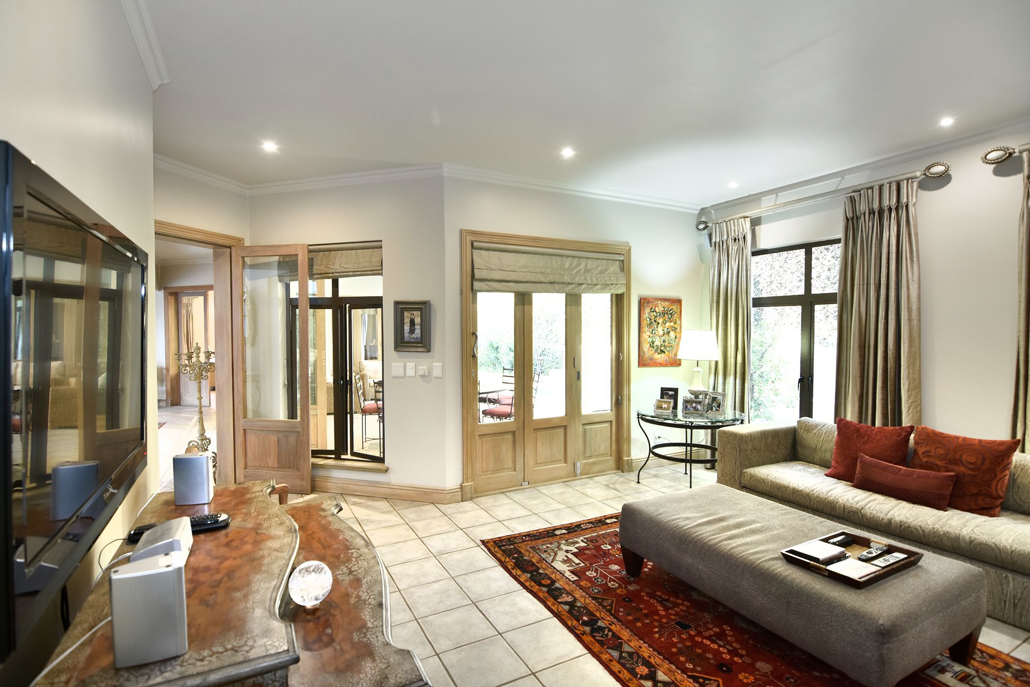 6 Bedroom Doublestorey Cluster For Sale Hyde Park (Sandton