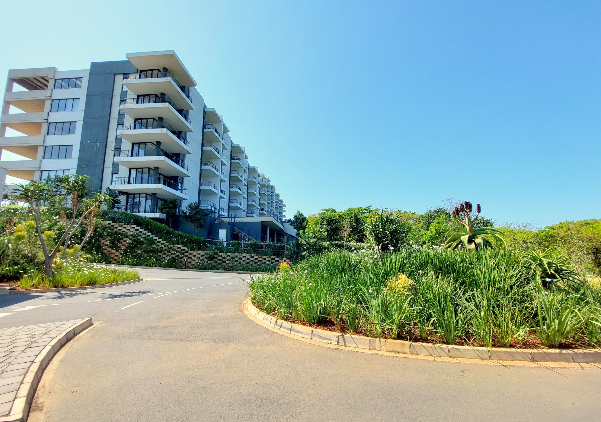 2 Bedroom Apartment For Sale Seaward Estates 1BD1593894 Pam