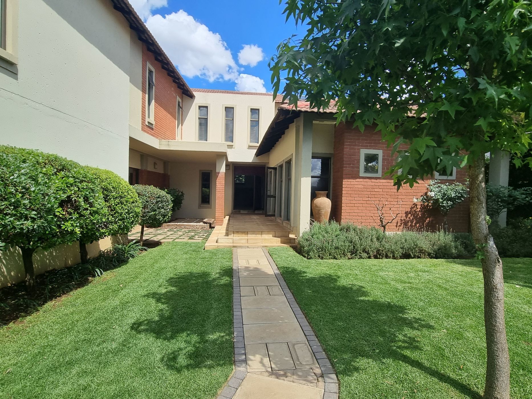 4 Bedroom House For Sale Woodland Hills 1BX1630686 Pam Golding