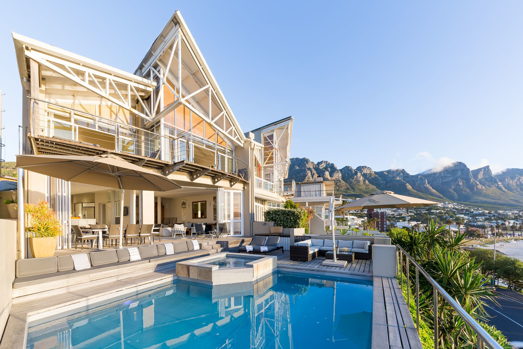 5 Bedroom House For Sale Camps Bay AS1588436 Pam Golding Properties