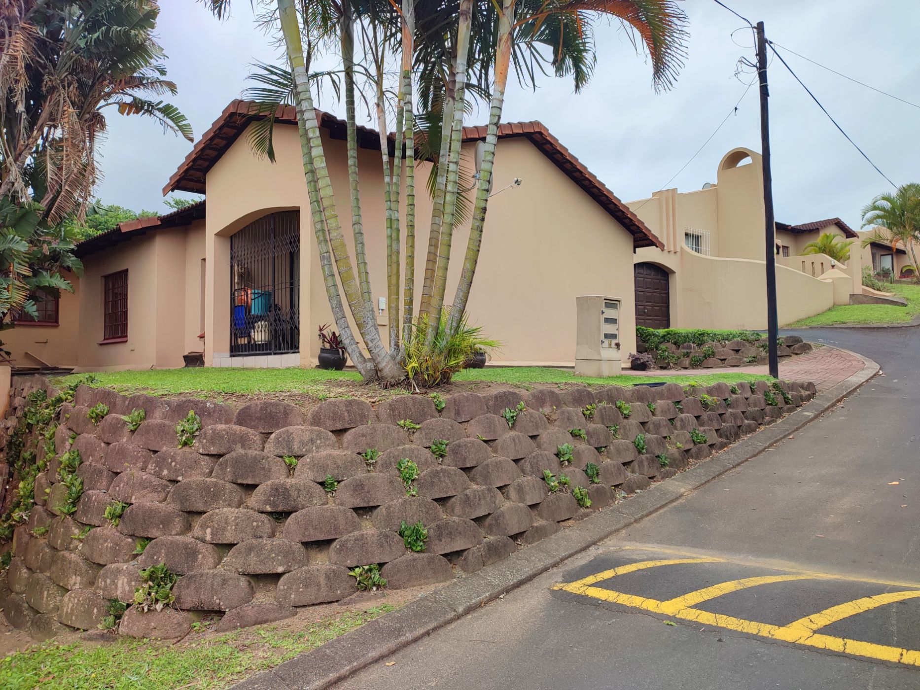 2 Bedroom Townhouse For Sale Shelly Beach 1PX1593801 Pam Golding