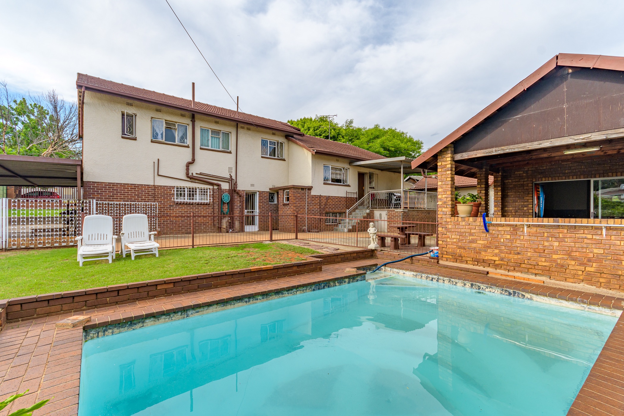 5 Bedroom Doublestorey House For Sale Lambton BED1591726 Pam