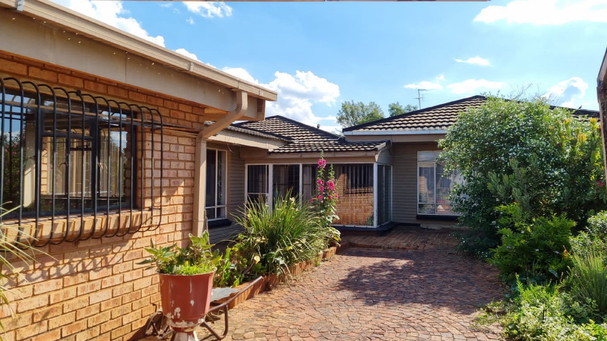 3 bedroom house for sale in Selection Park