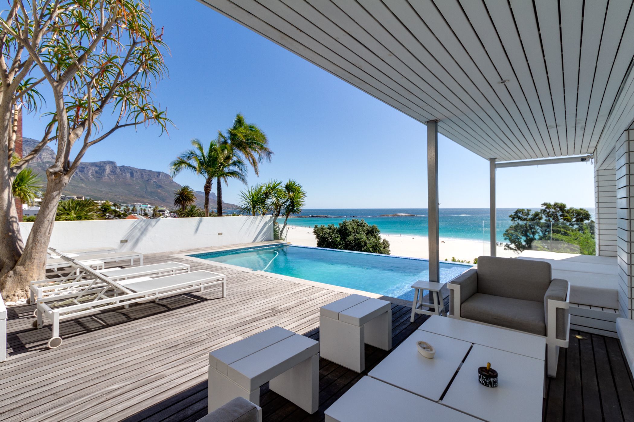 4 bedroom apartment for sale in Camps Bay