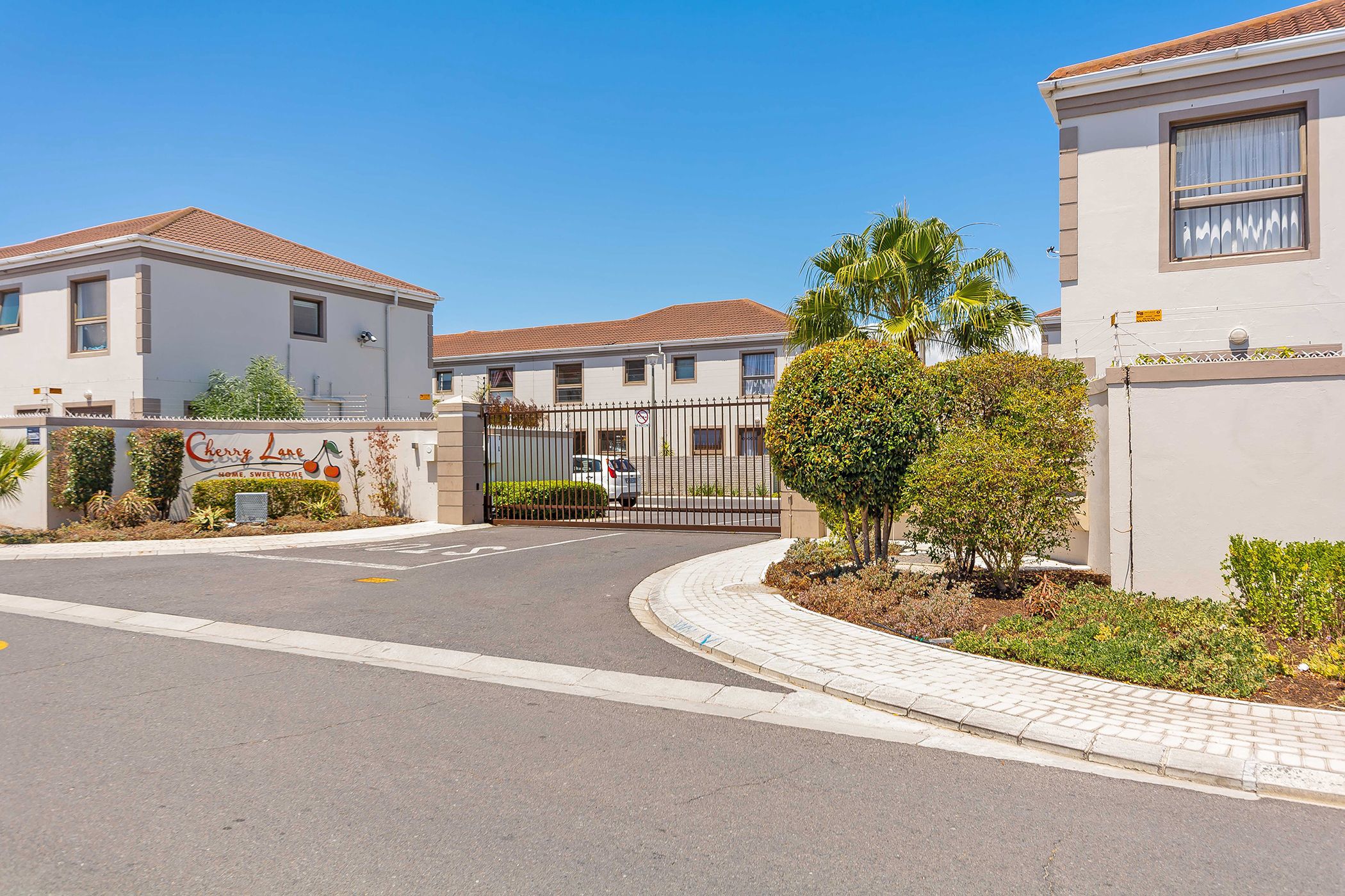 2 Bedroom Townhouse To Rent Parklands 1TV1632909 Pam Golding