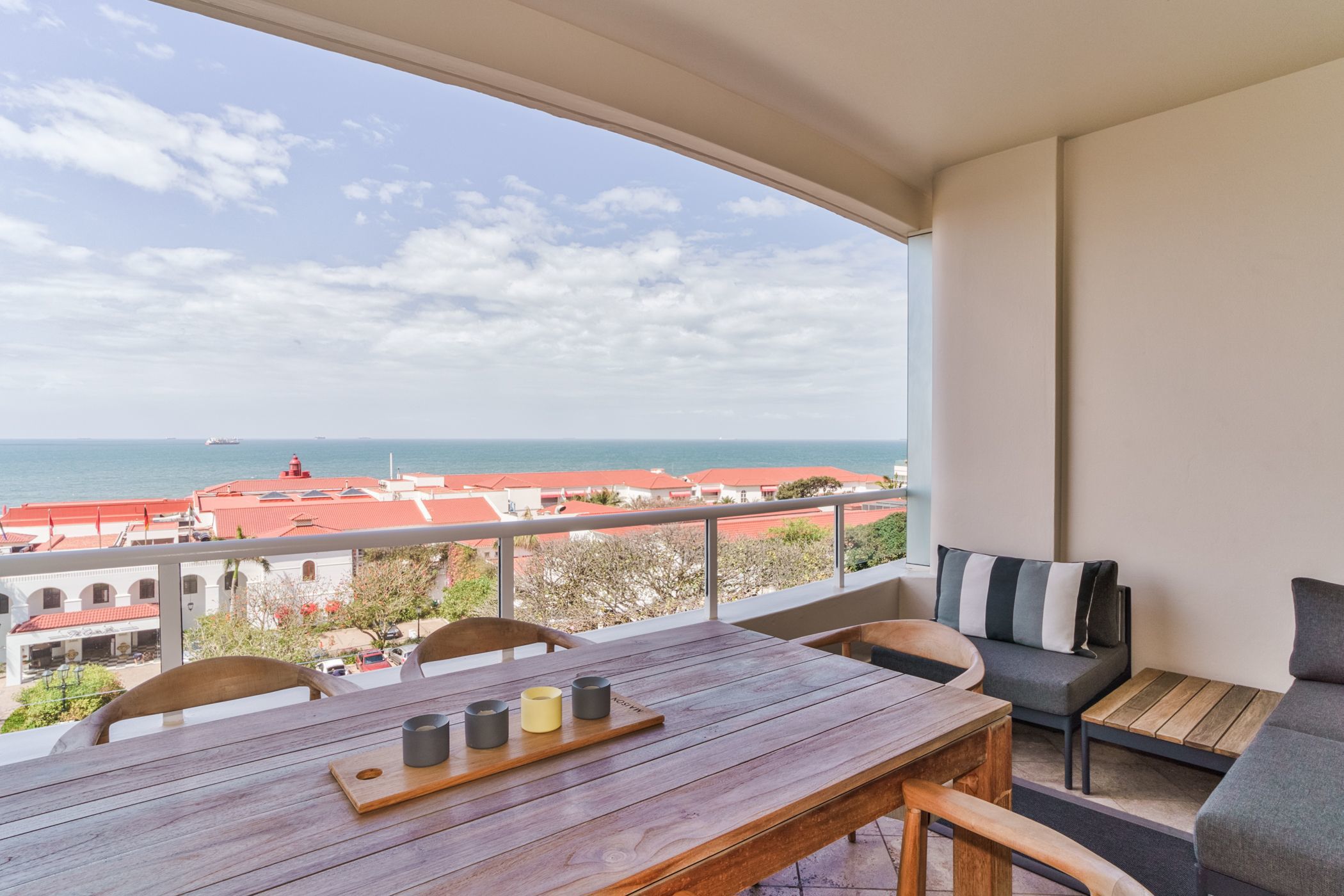 2 Bedroom Apartment For Sale uMhlanga Rocks 1ND1595274 Pam