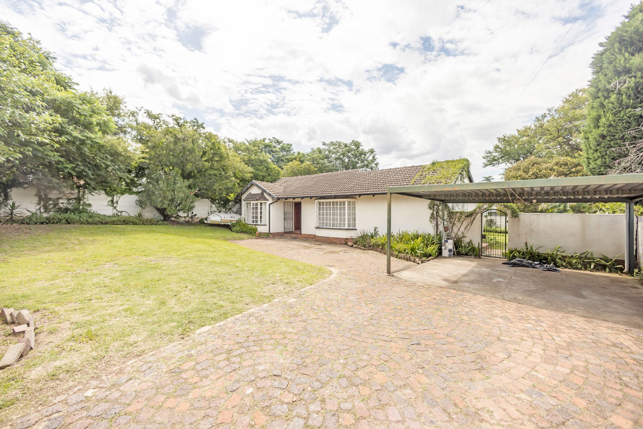 3 Bedroom House For Sale Bloubosrand (Fourways Area) FW1596641