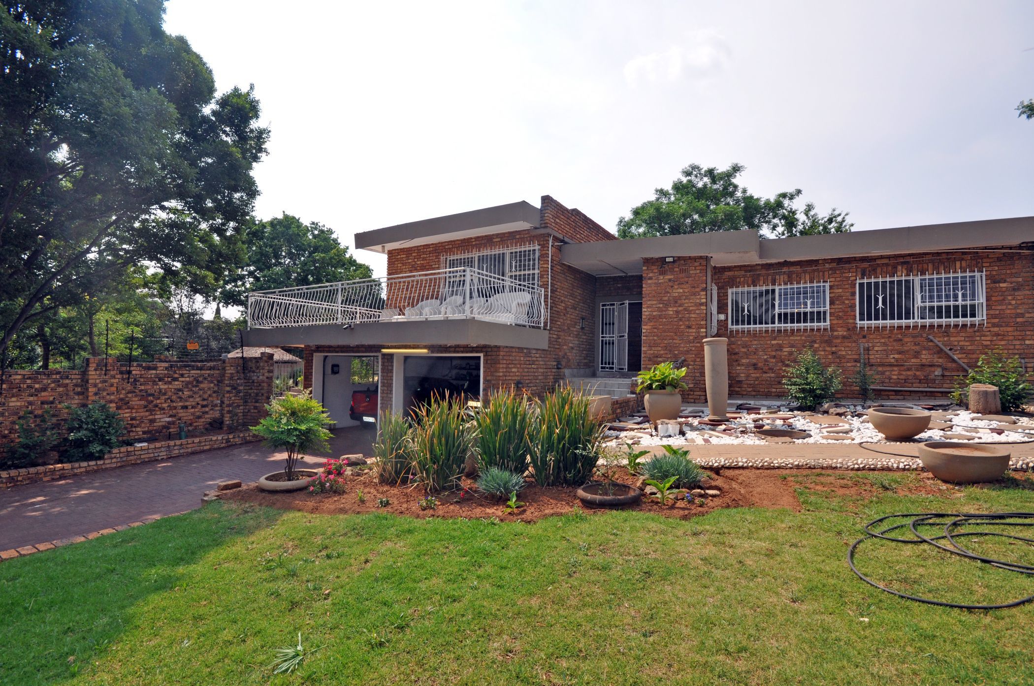 5 Bedroom House For Sale Three Rivers East 1VT1595742 Pam Golding