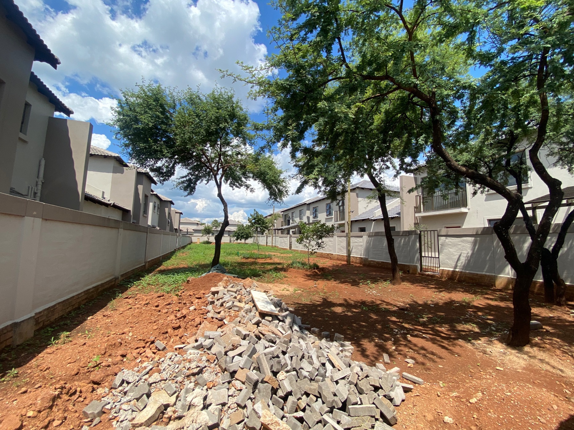 3 Bedroom Doublestorey House For Sale Montana Gardens PTM1597212