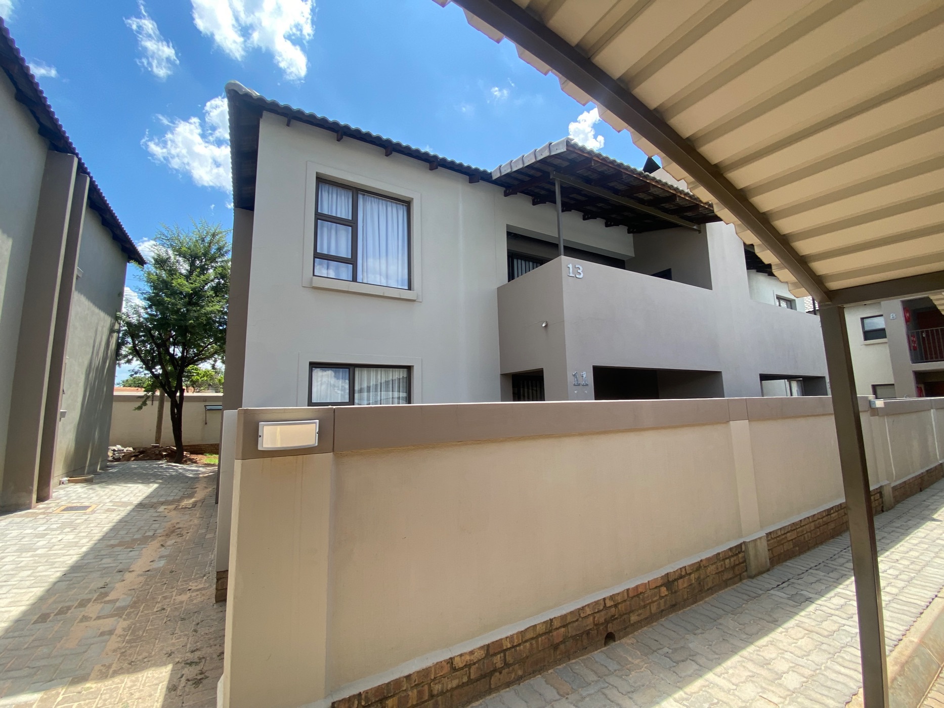 3 Bedroom Doublestorey House For Sale Montana Gardens PTM1597212