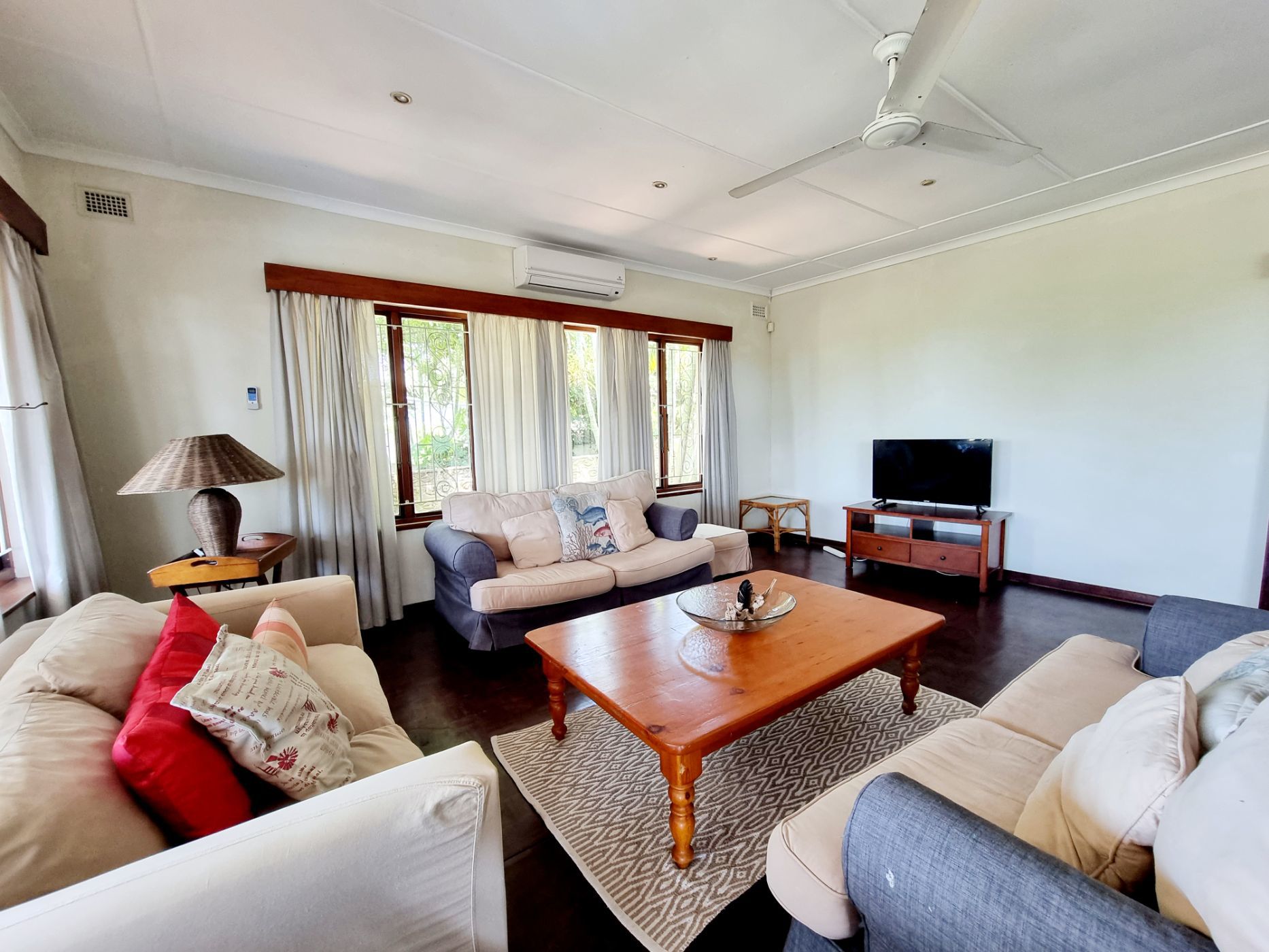 5 Bedroom House For Sale Blythedale Beach 1BD1597134 Pam Golding