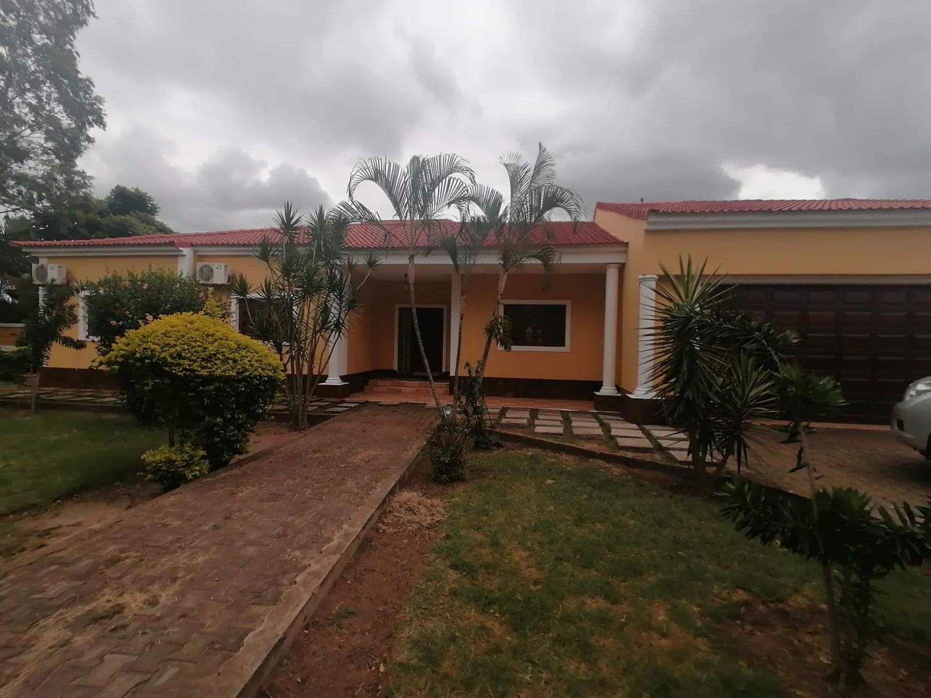 4 Bedroom House For Sale Belo Horizonte (Mozambique) 3MQ1597727