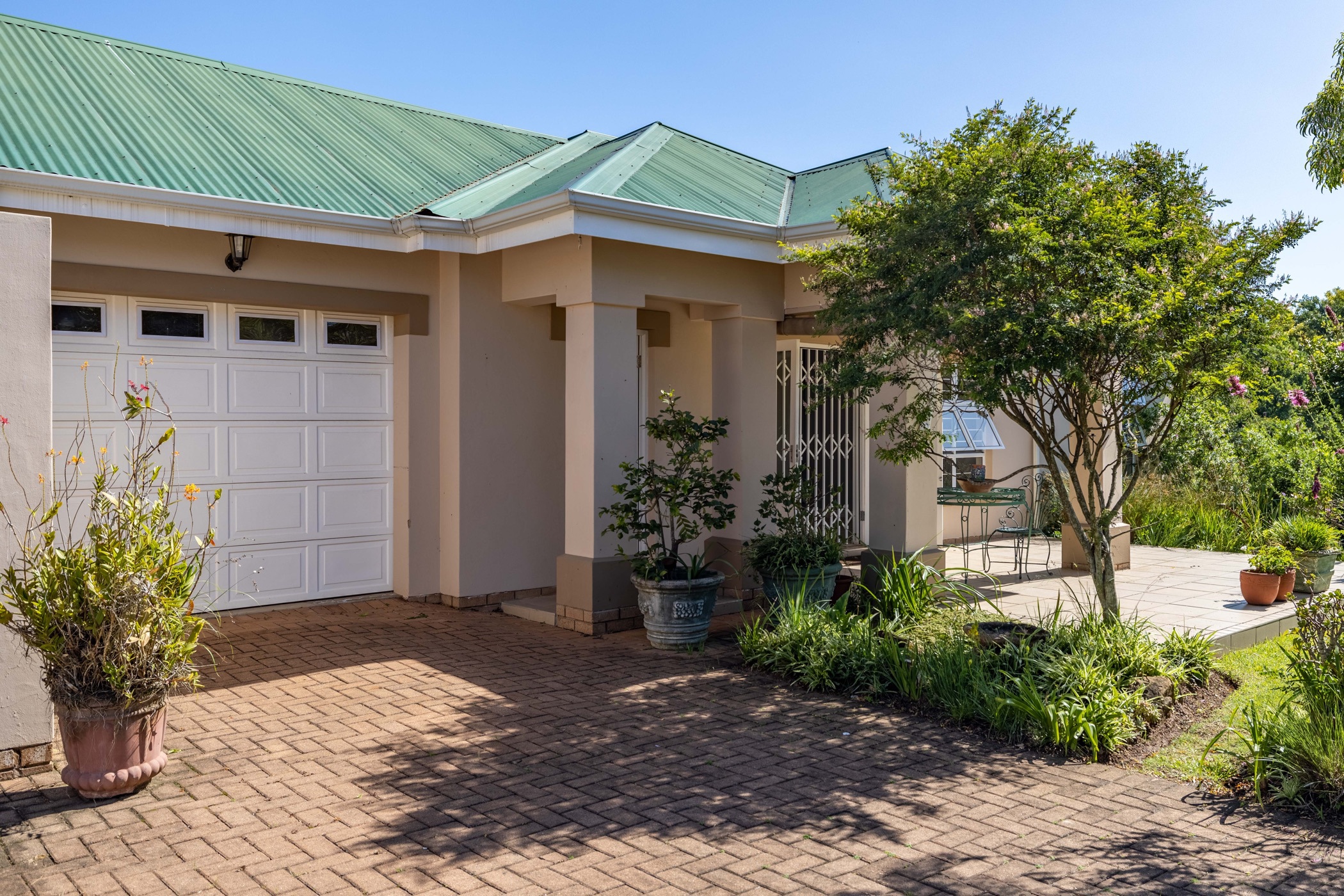 2 bedroom townhouse for sale in Assagay