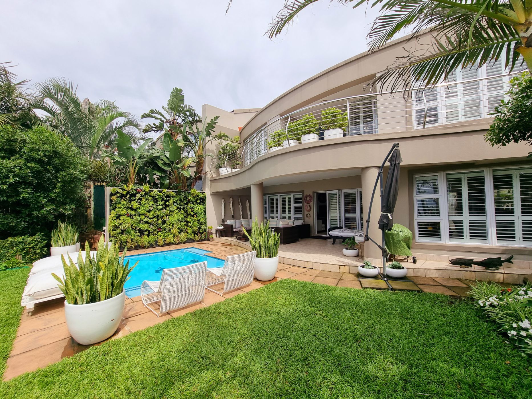 4 Bedroom Garden Apartment For Sale Sheffield Beach 1BD1596705