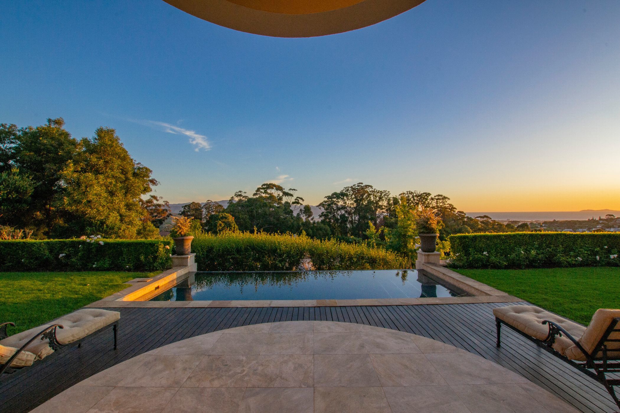 5 Bedroom Doublestorey House For Sale Spanish Farm SW1600772 Pam