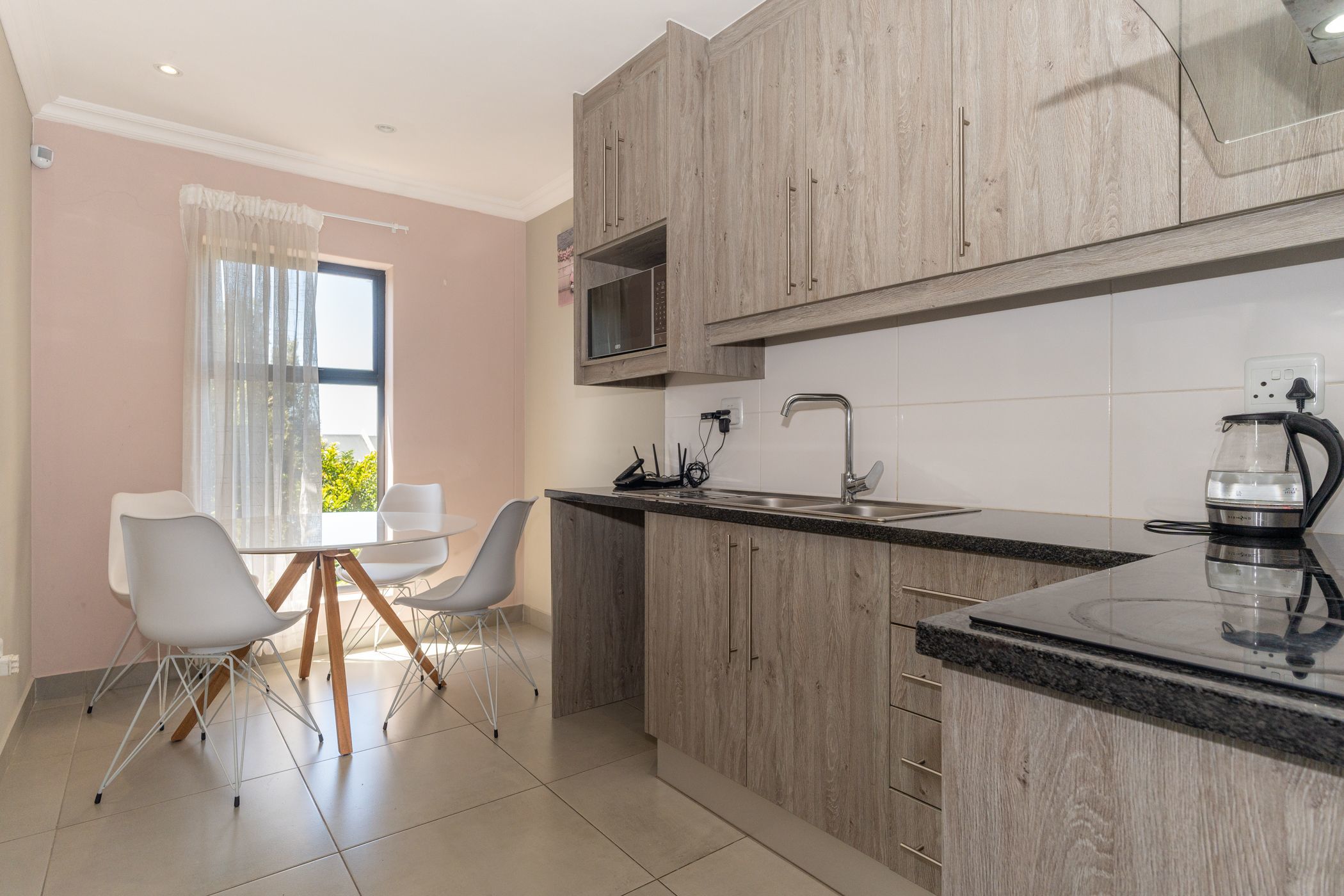 2 Bedroom Apartment For Sale Observatory (Cape Town) KW1600741