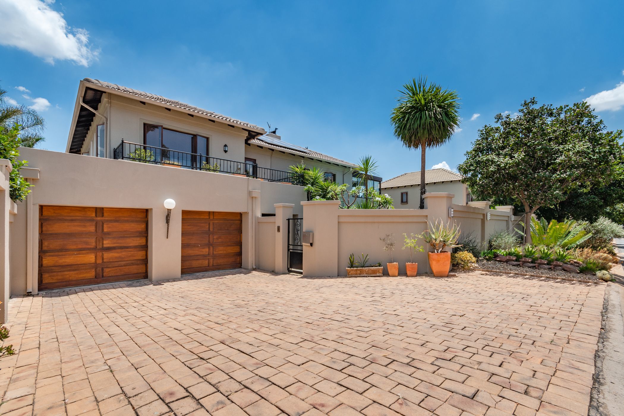 3 Bedroom Doublestorey Cluster For Sale Honeydew Manor RAN1600854