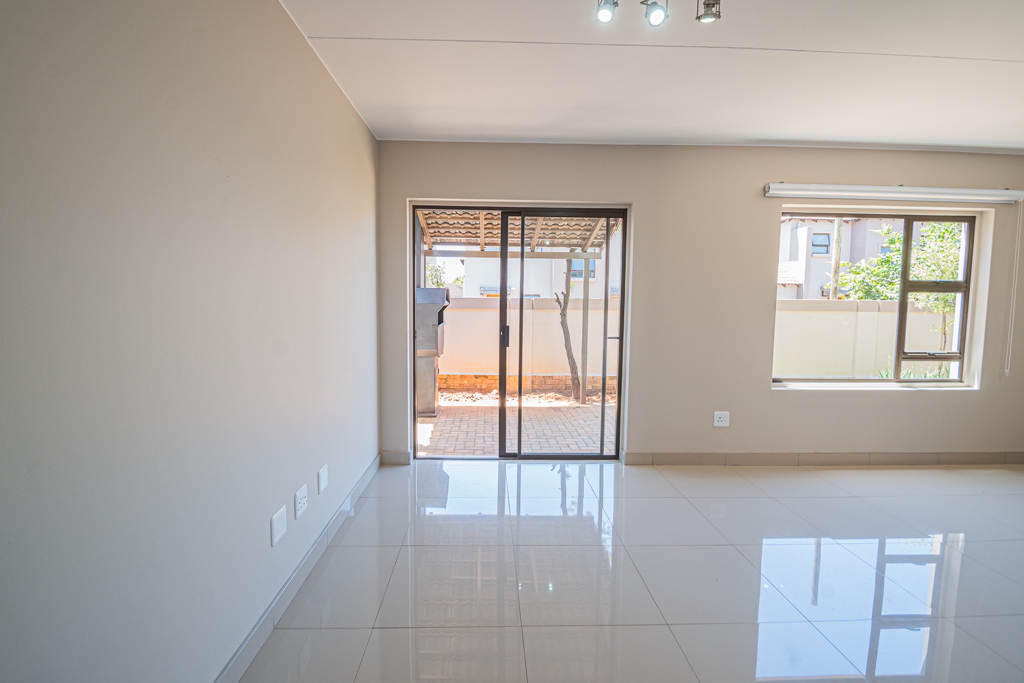 3 Bedroom Doublestorey House For Sale Montana Gardens PTM1597212