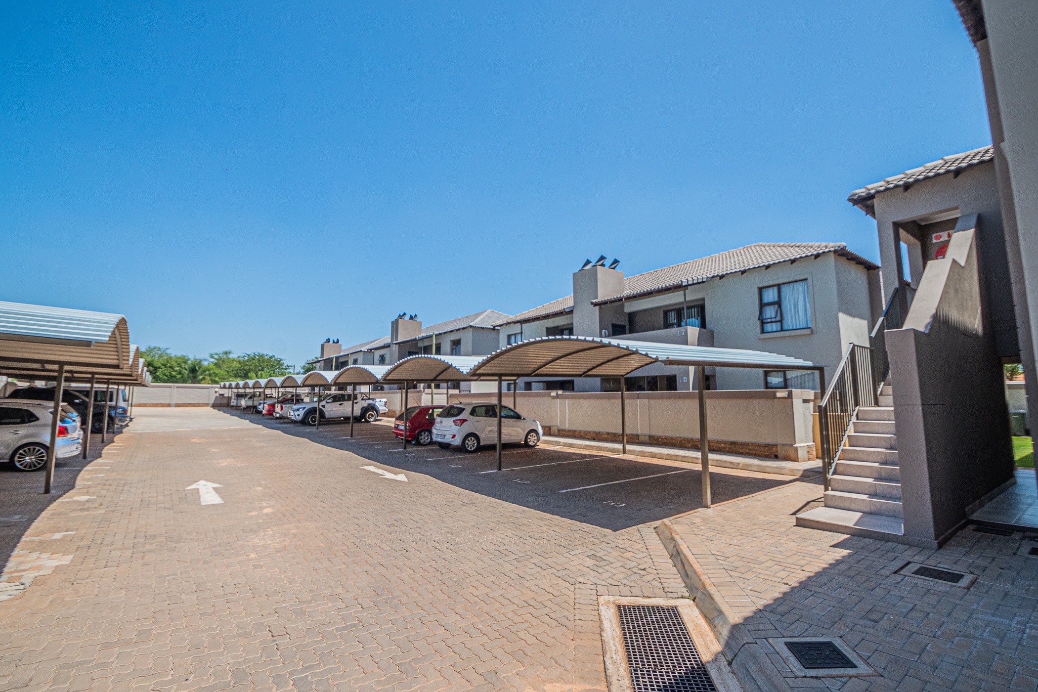 3 Bedroom Doublestorey House For Sale Montana Gardens PTM1597212