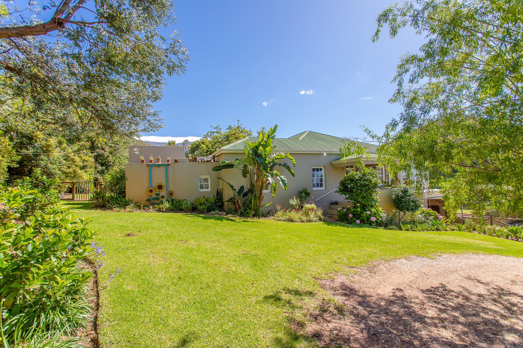 120.5 hectare Fruit Farm For Sale Robertson TK1599010 Pam Golding