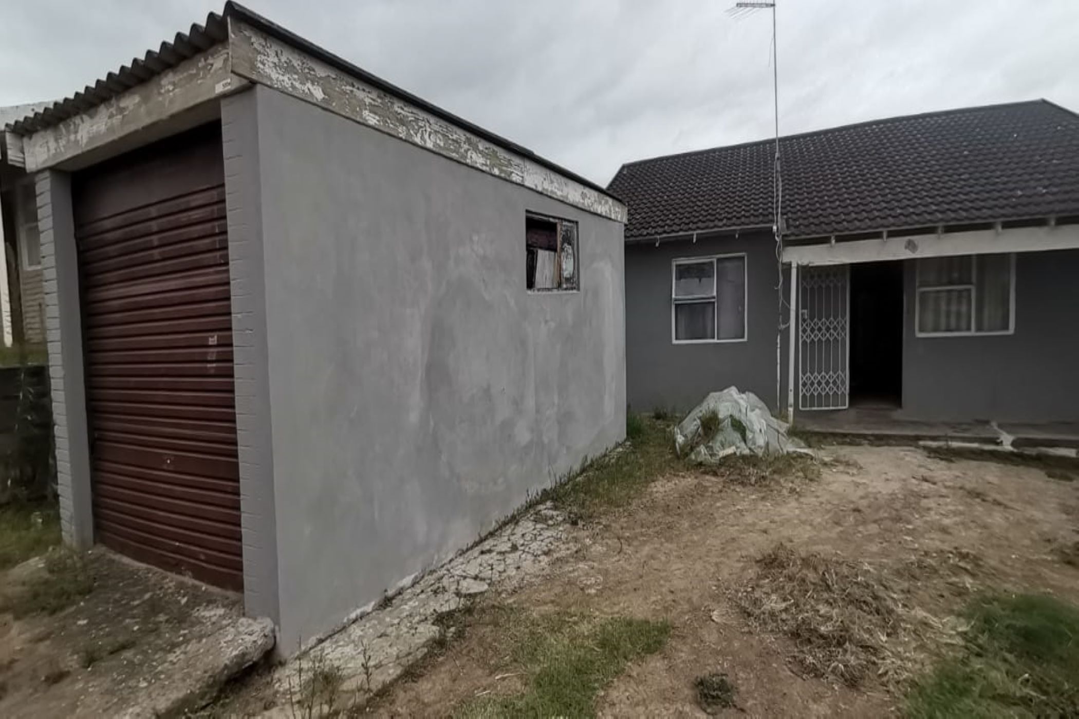 3 Bedroom House For Sale King Williams Town (Qonce) 1MH1599786