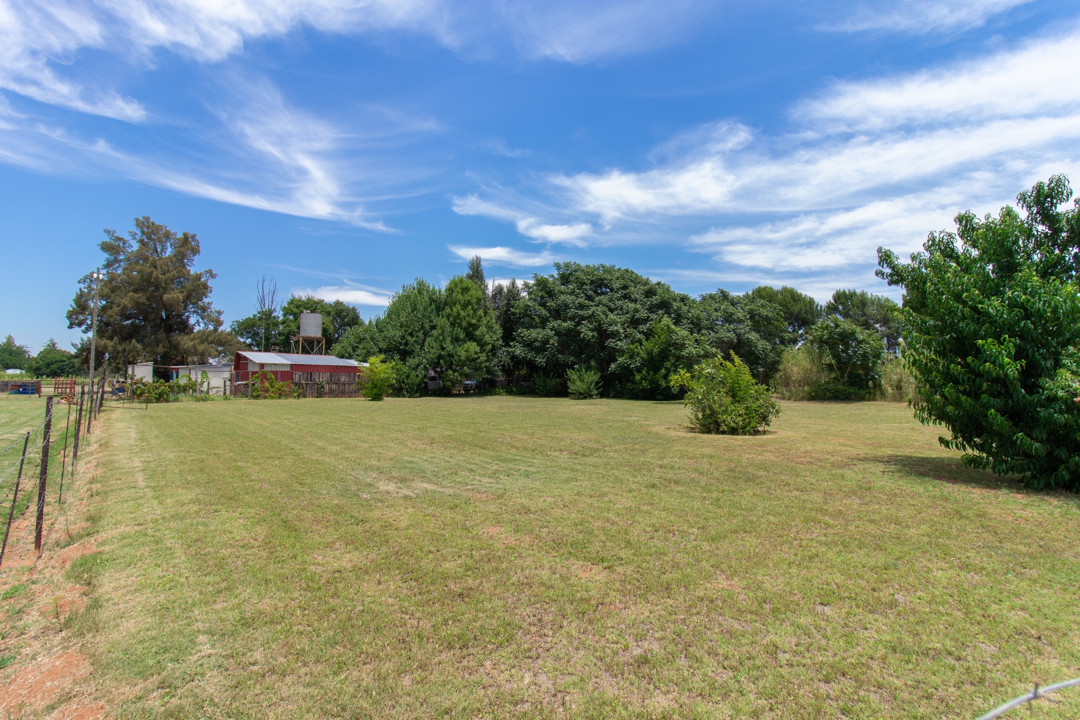 2.4 hectare smallholding for sale in Bains Vlei