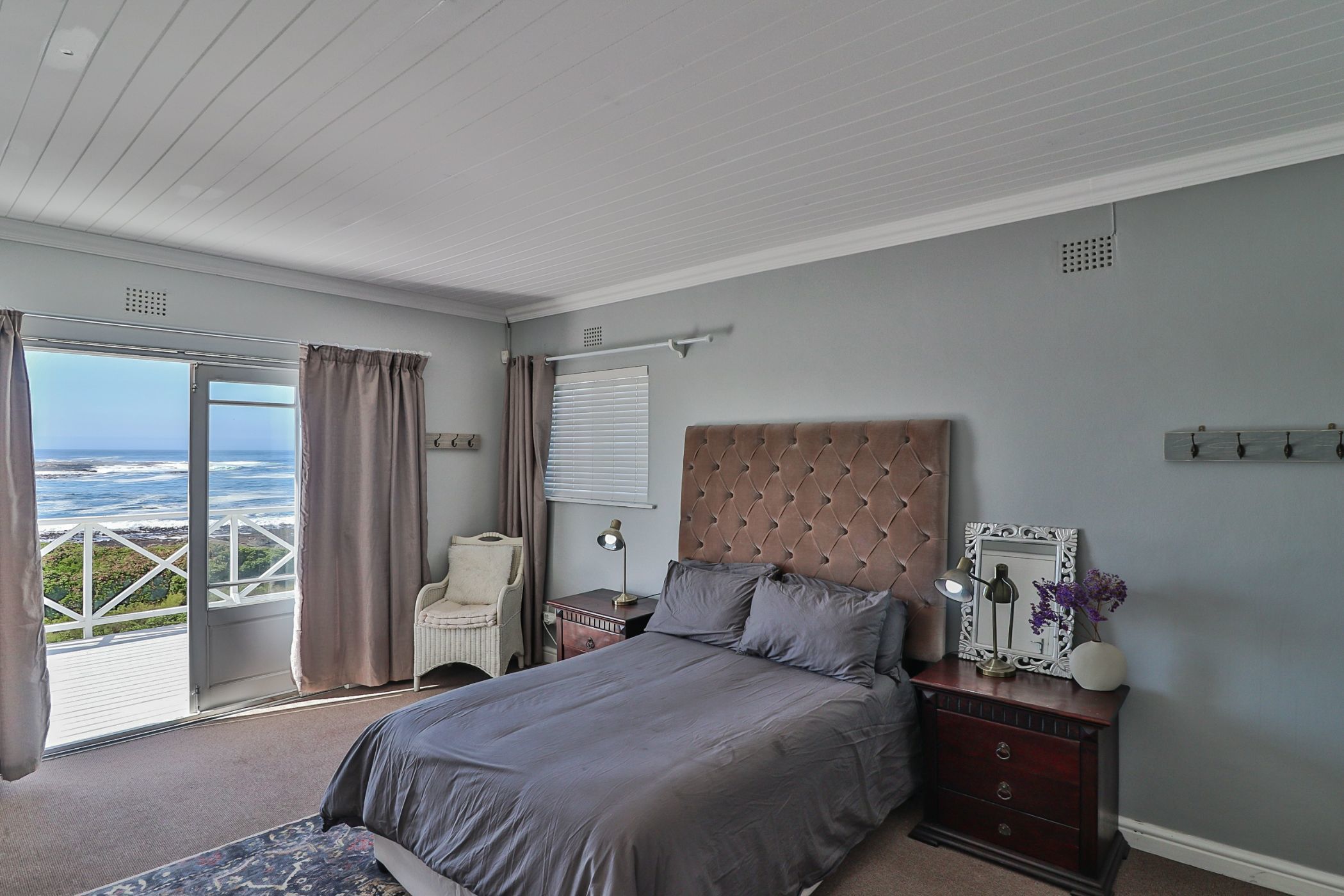 6 Bedroom Beachfront Villa For Sale Sandbaai ON1600496 Pam