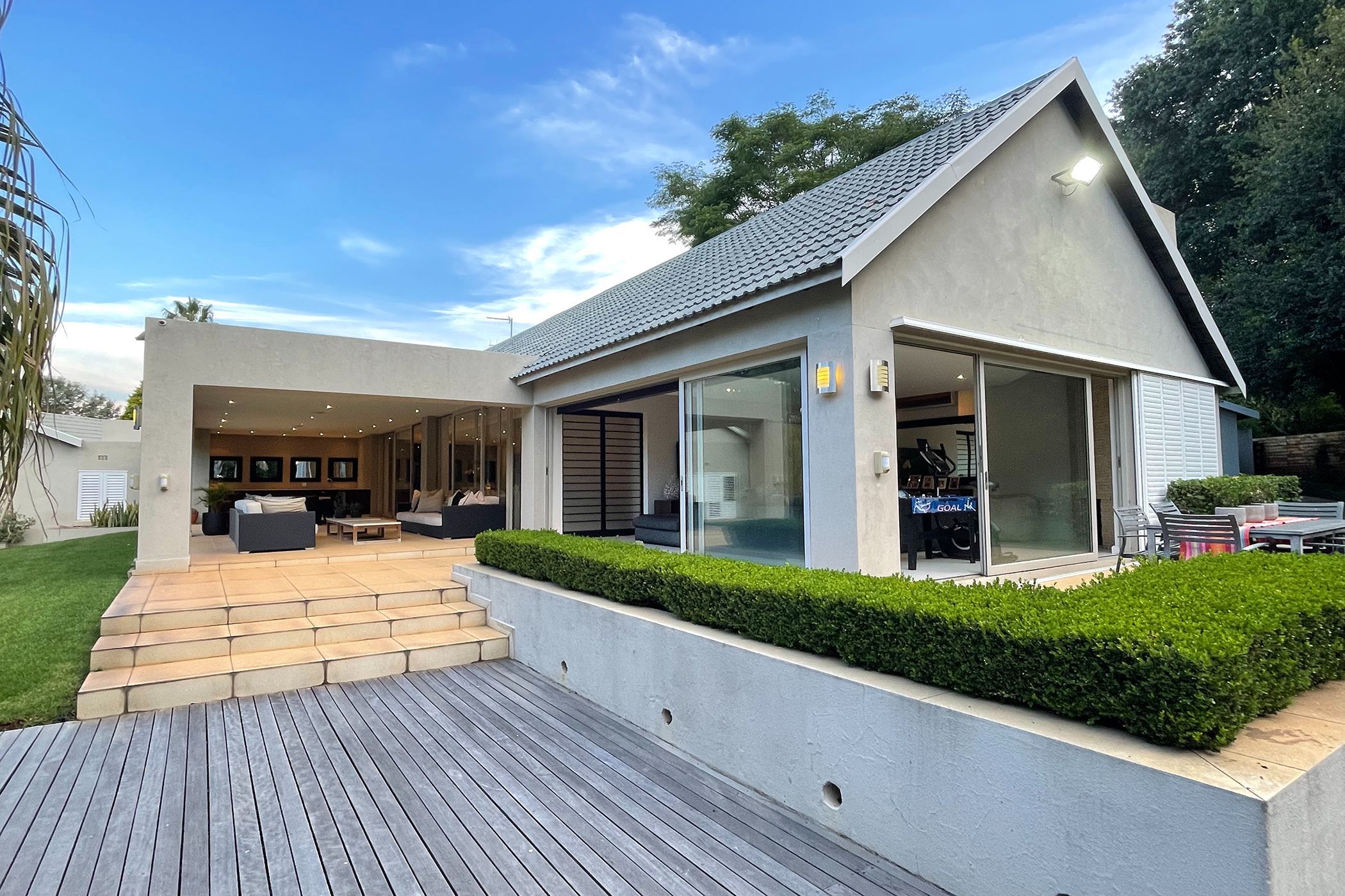 5 Bedroom House For Sale Sandown (Sandton) HP1603531 Pam Golding