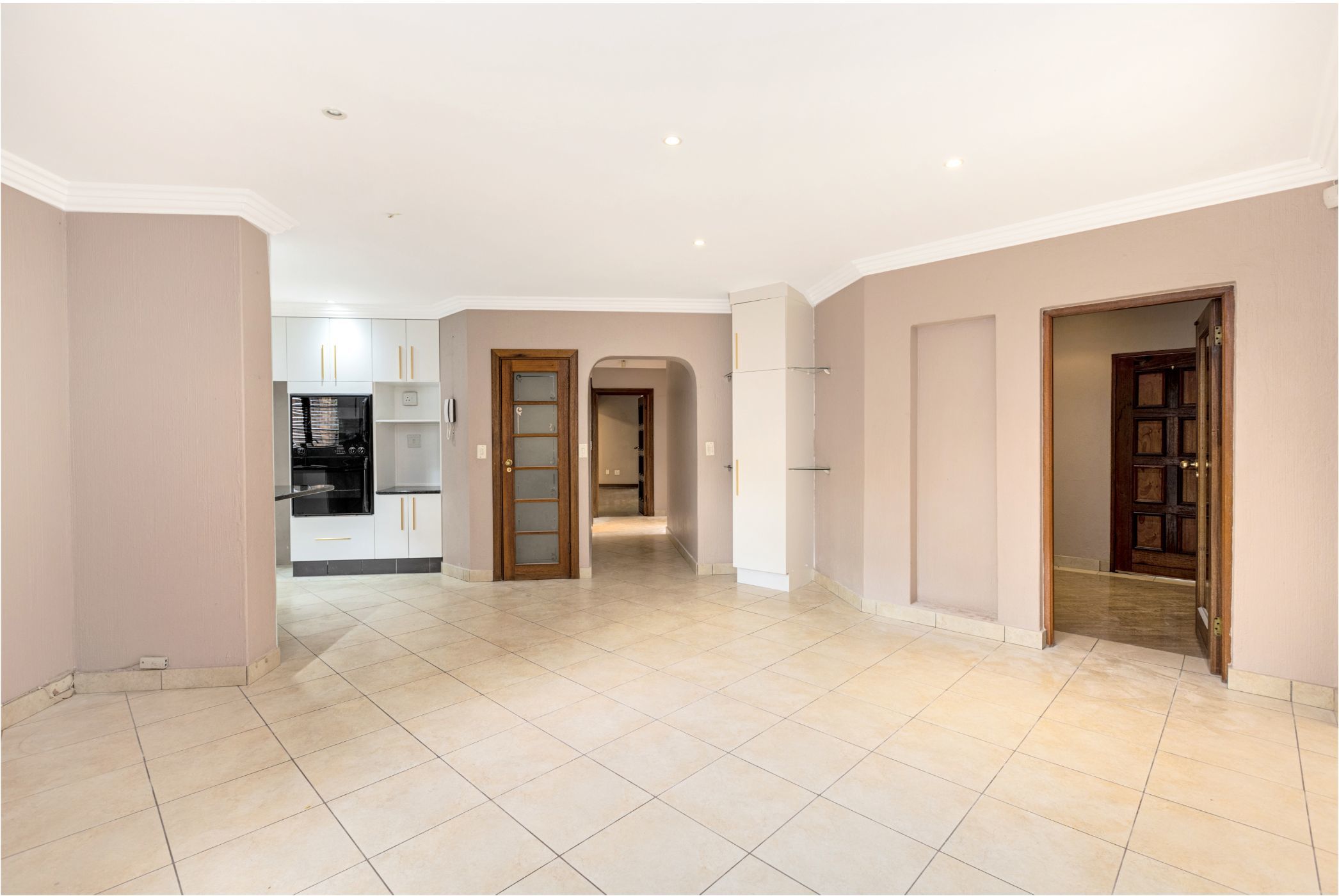 4 Bedroom House For Sale Hurlingham Manor HP1601731 Pam Golding