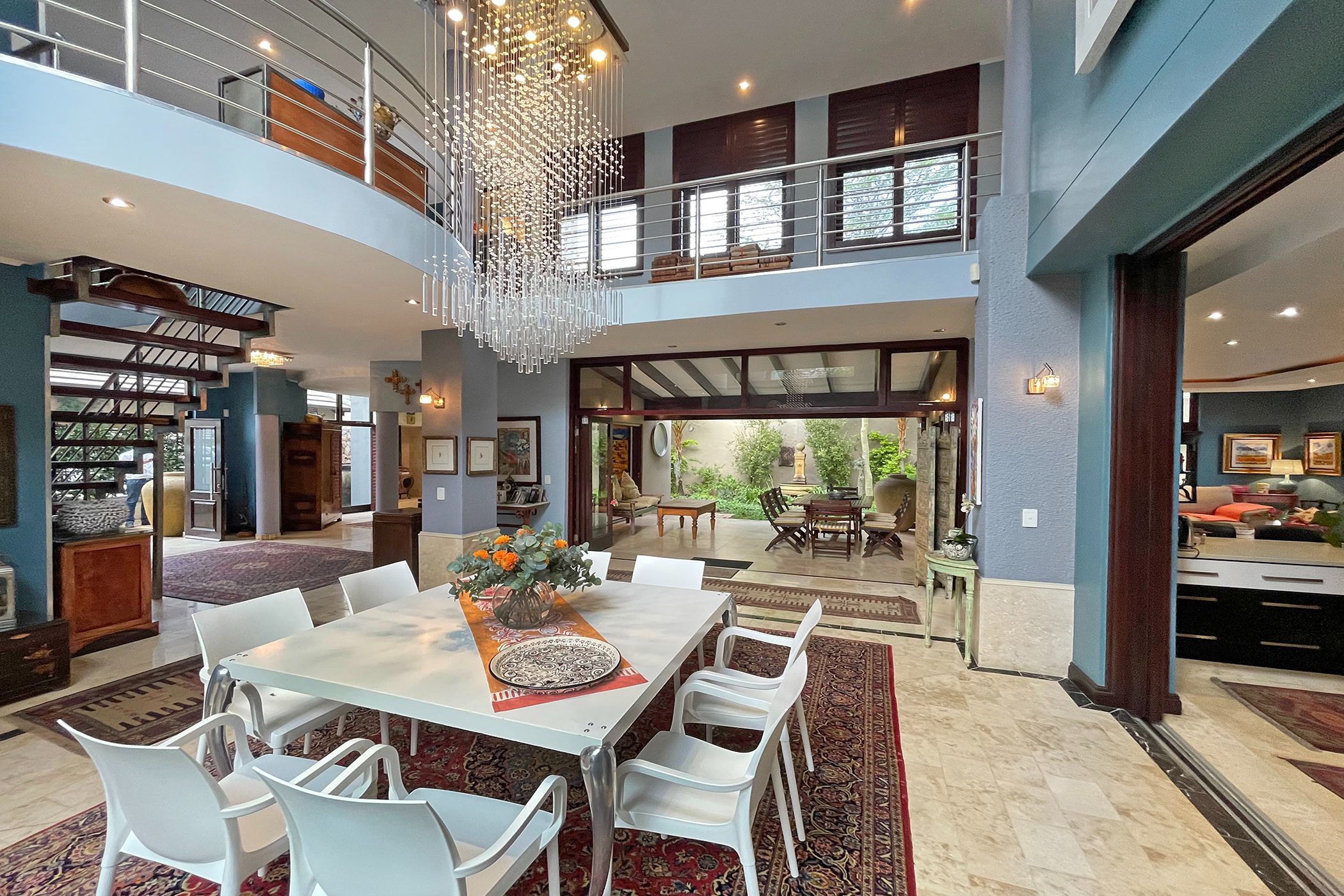 4 Bedroom Cluster House For Sale Hyde Park (Sandton) HP1602783