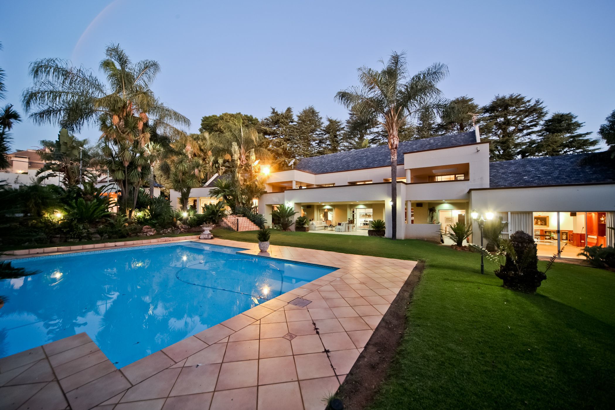 5 Bedroom House For Sale Hyde Park (Sandton) HP1581599 Pam