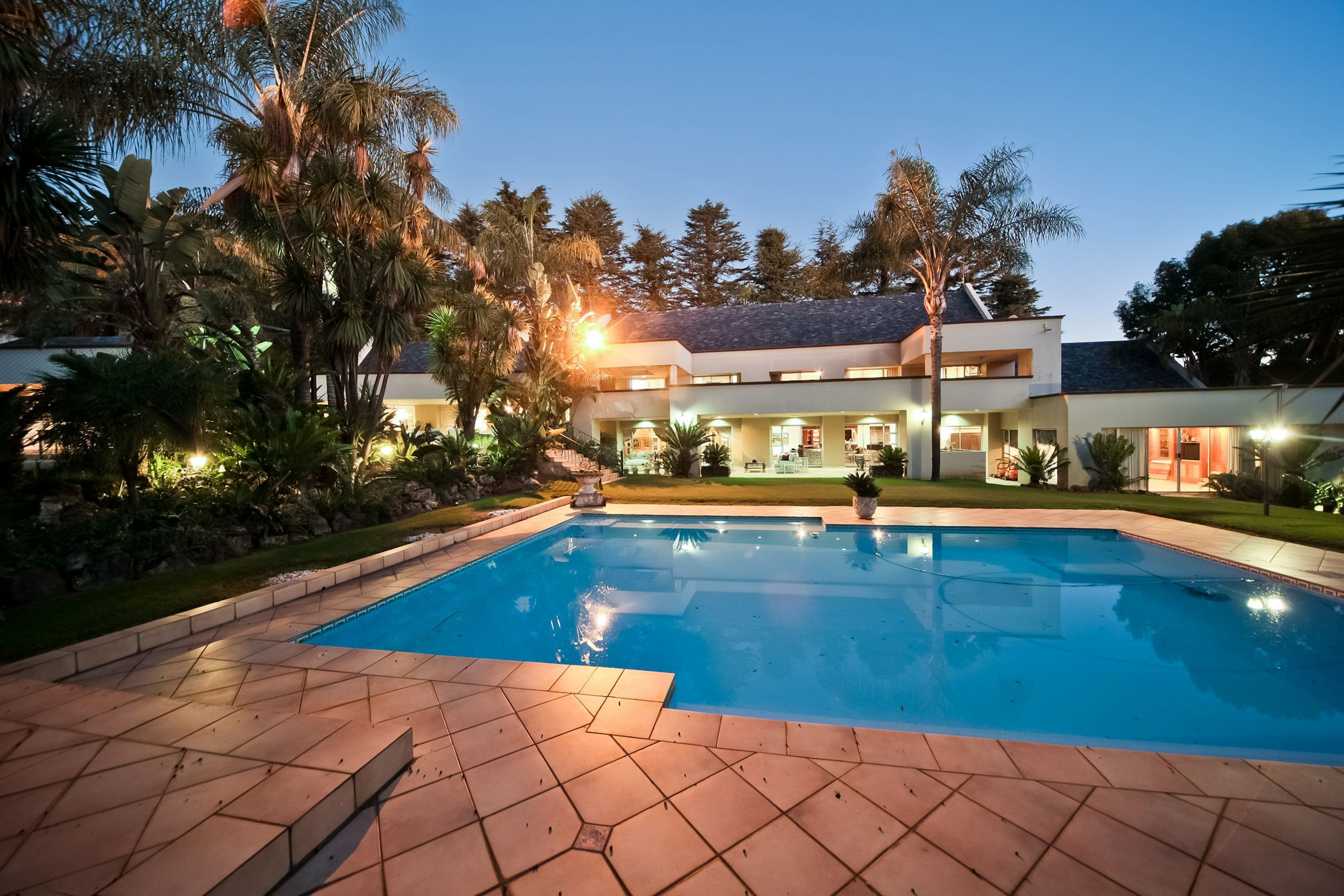 5 Bedroom House For Sale Hyde Park (Sandton) HP1581599 Pam