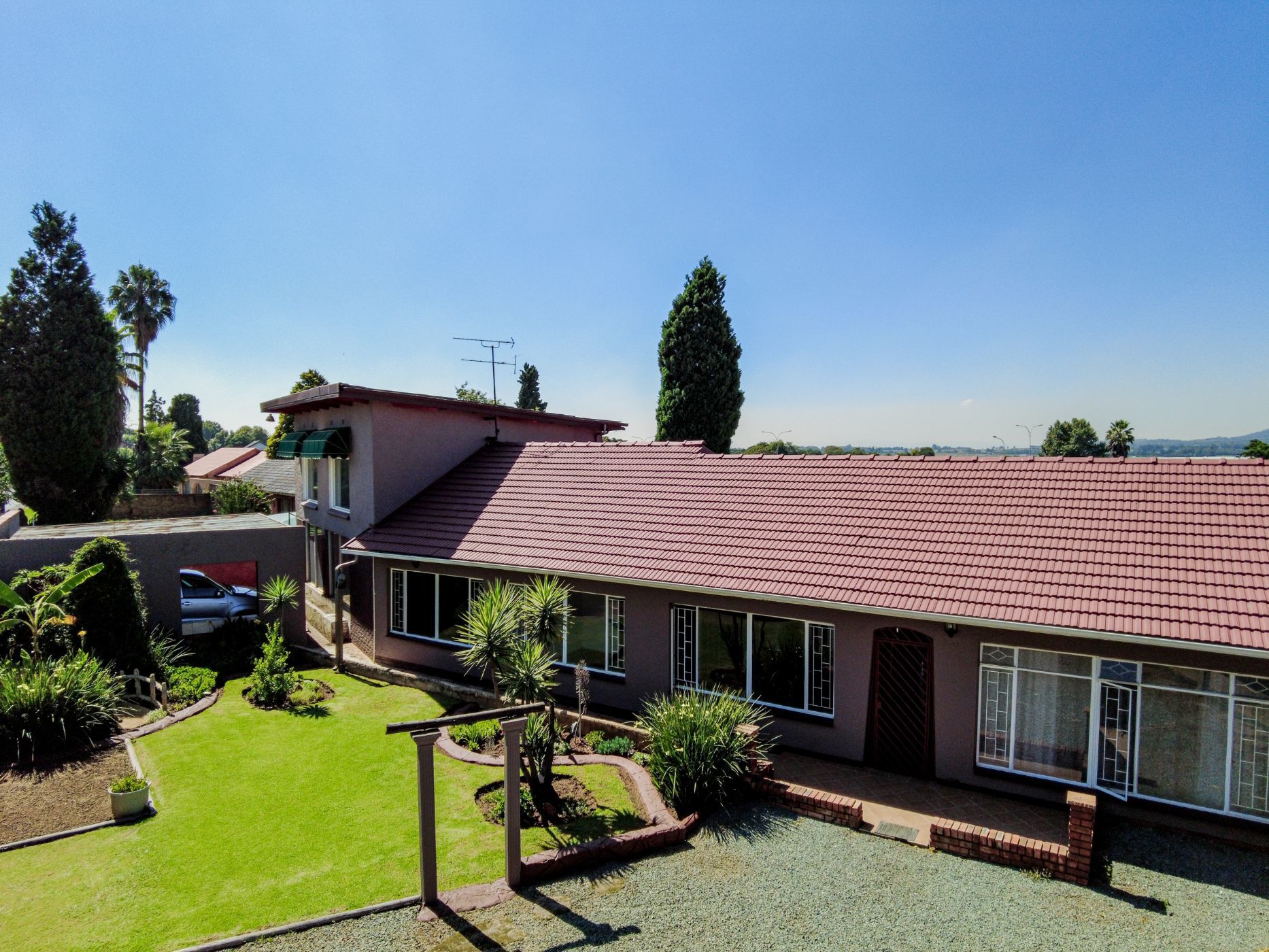 7 Bedroom House For Sale Kibler Park 1GV1603361 Pam Golding