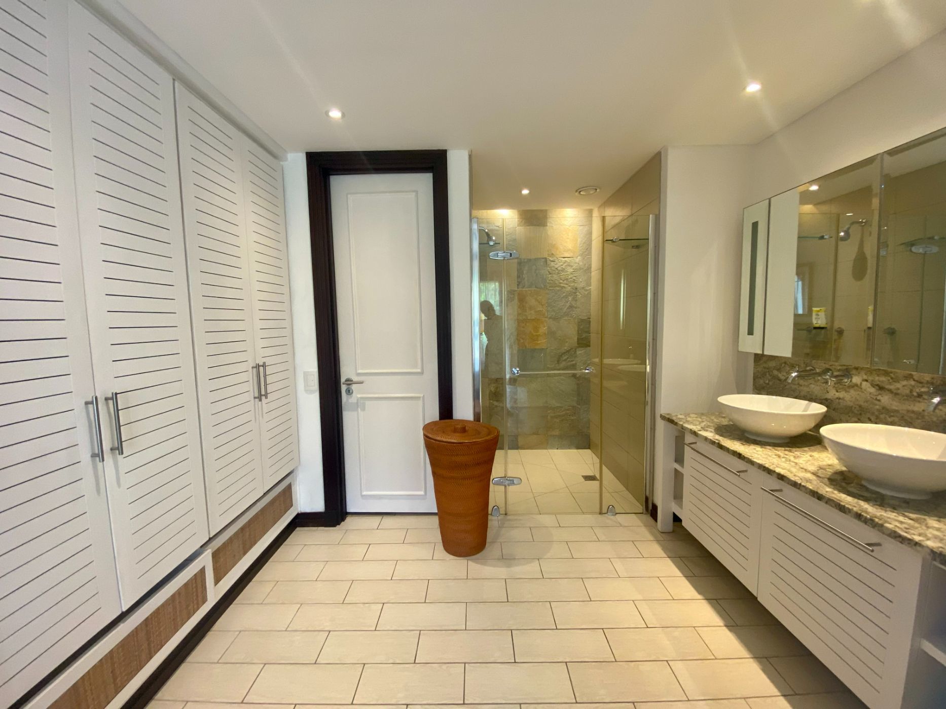 1 Bedroom Apartment For Sale Eden Island (Seychelles) SR1602035